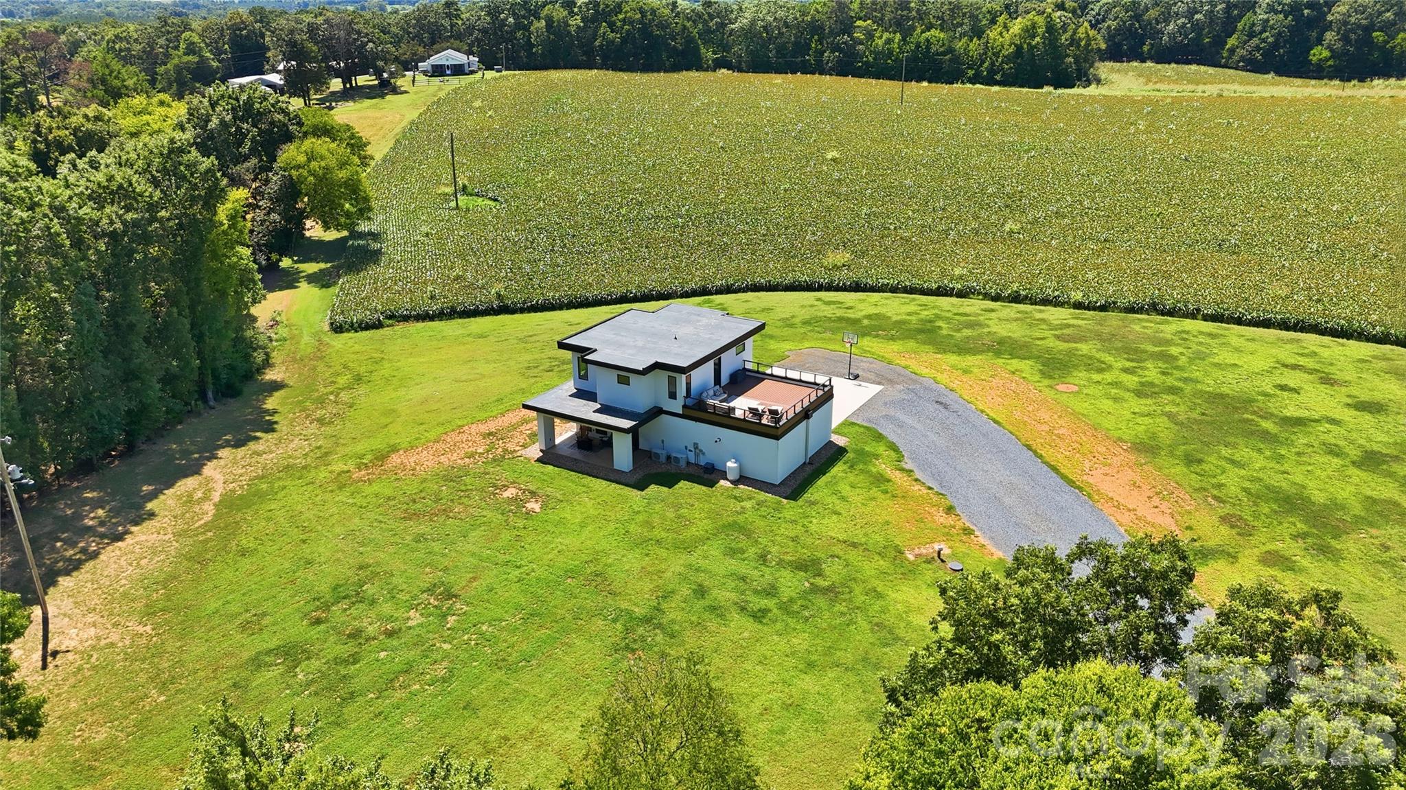 32492 & 32372 Hugh Road Property Photo 18