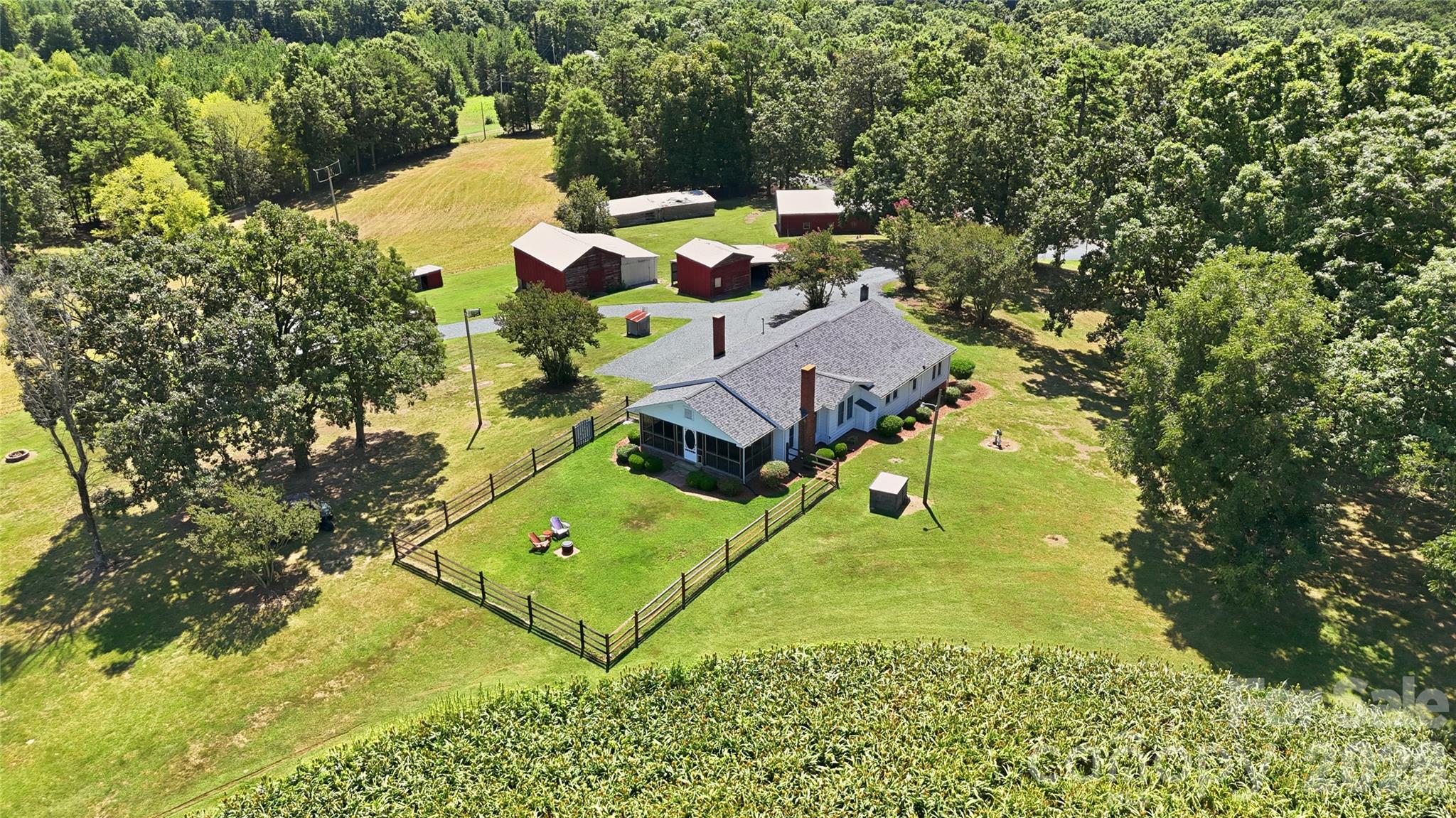 32492 & 32372 Hugh Road Property Photo 19