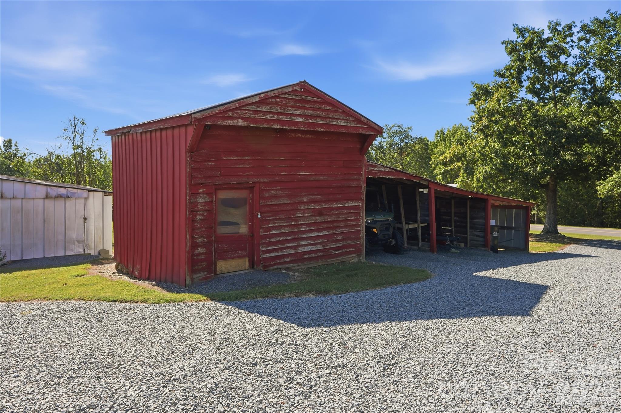 32492 & 32372 Hugh Road Property Photo 34