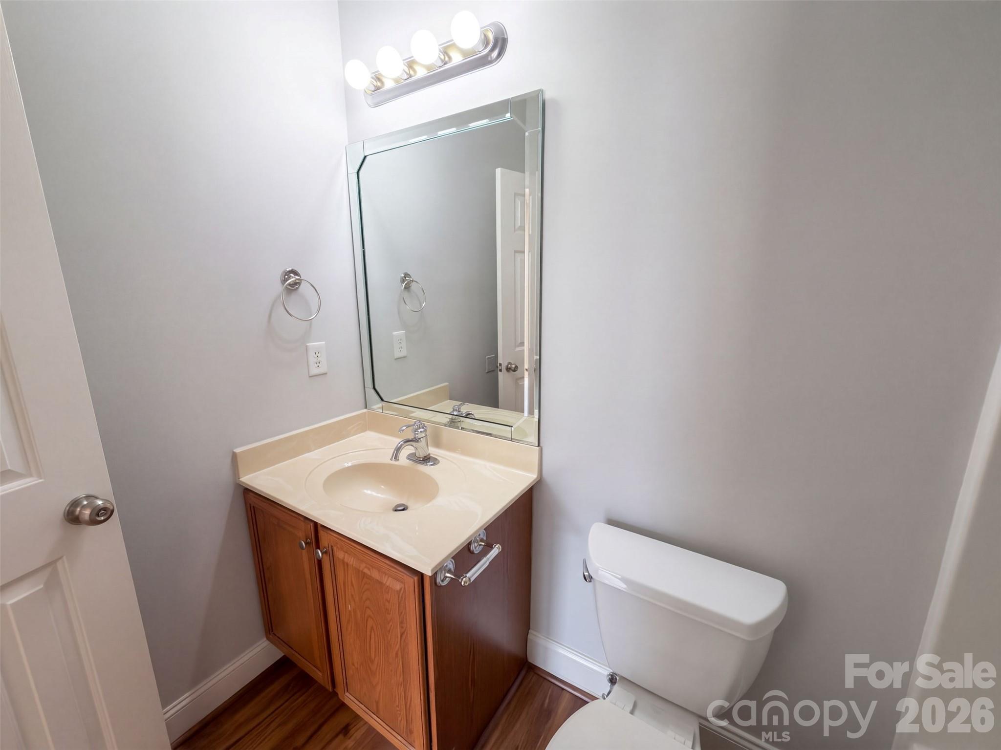 5102 Summerell Avenue Property Photo 14
