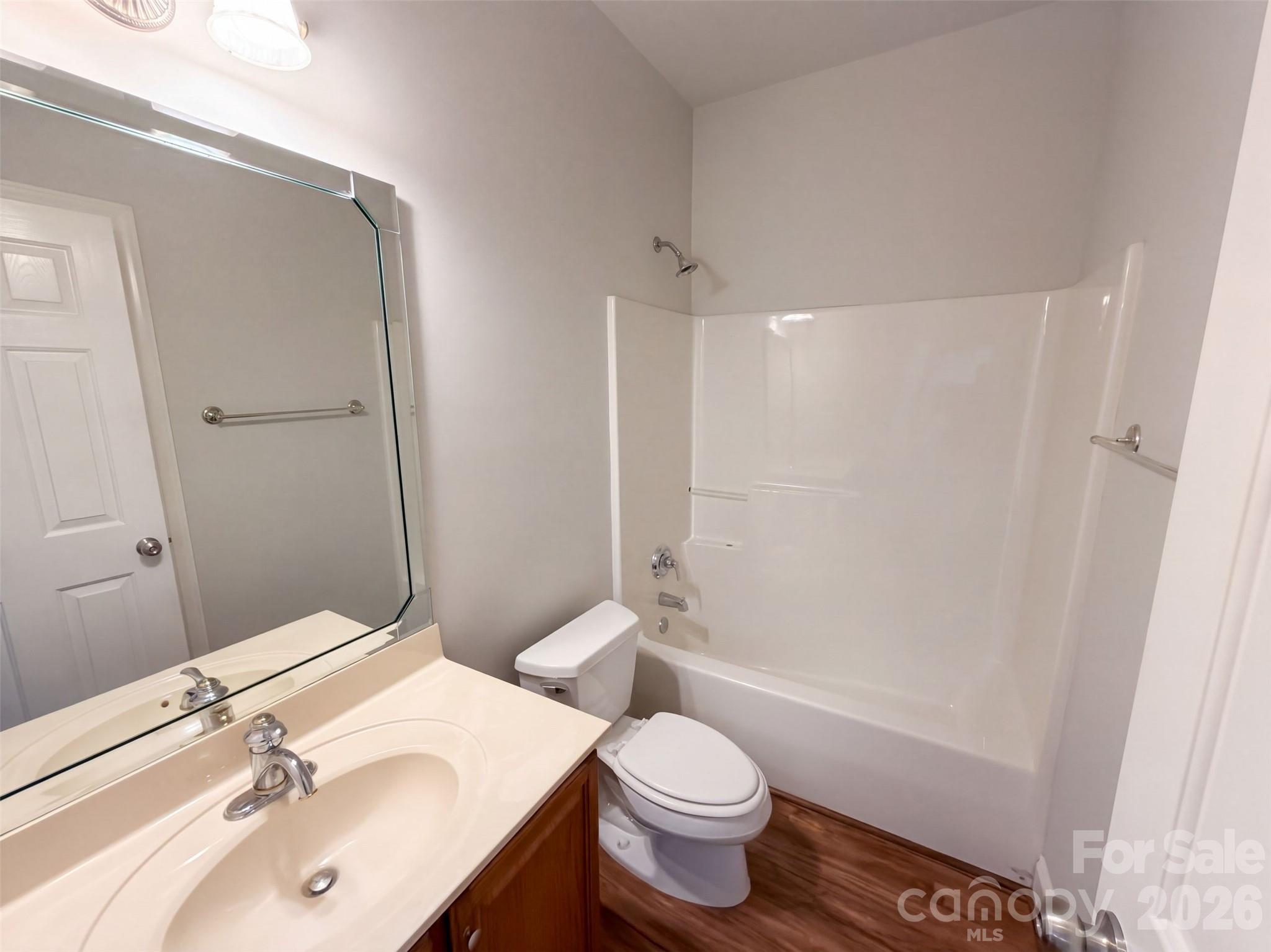 5102 Summerell Avenue Property Photo 20