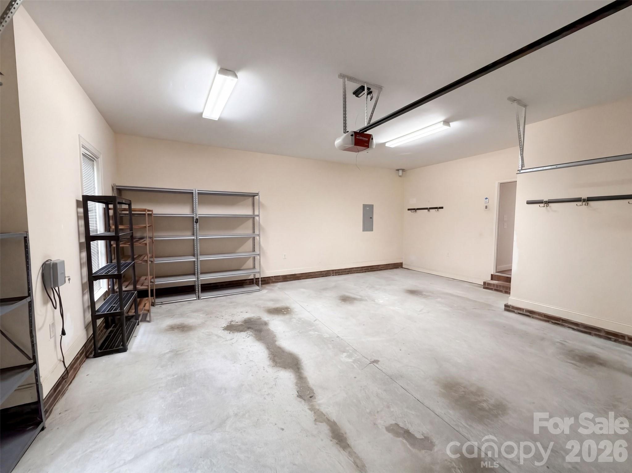 5102 Summerell Avenue Property Photo 23