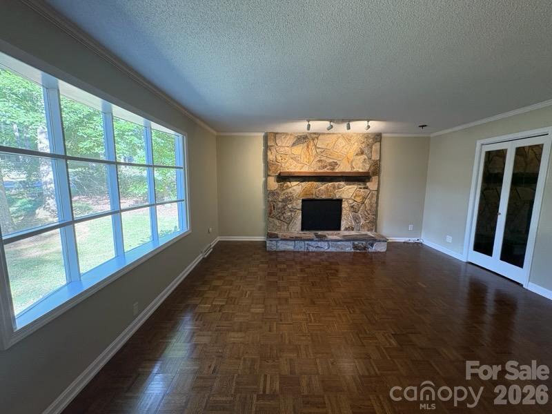 210 Faye Court Property Photo 9