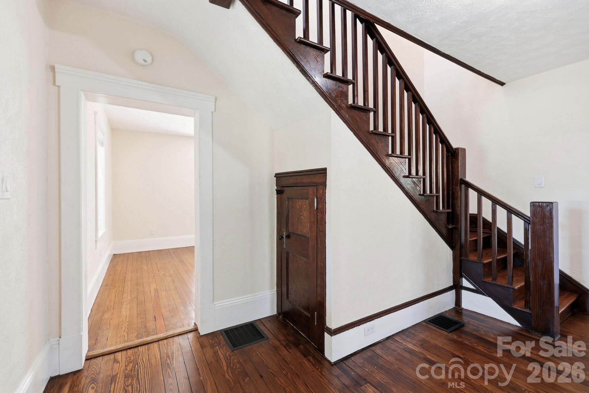 444 S Broad Street Property Photo 11