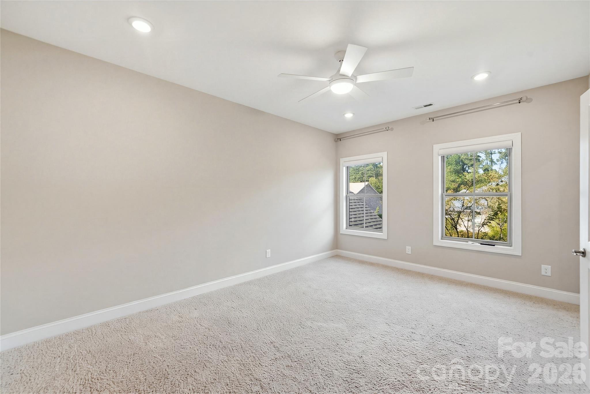 101 Enclave Boulevard Property Photo 29