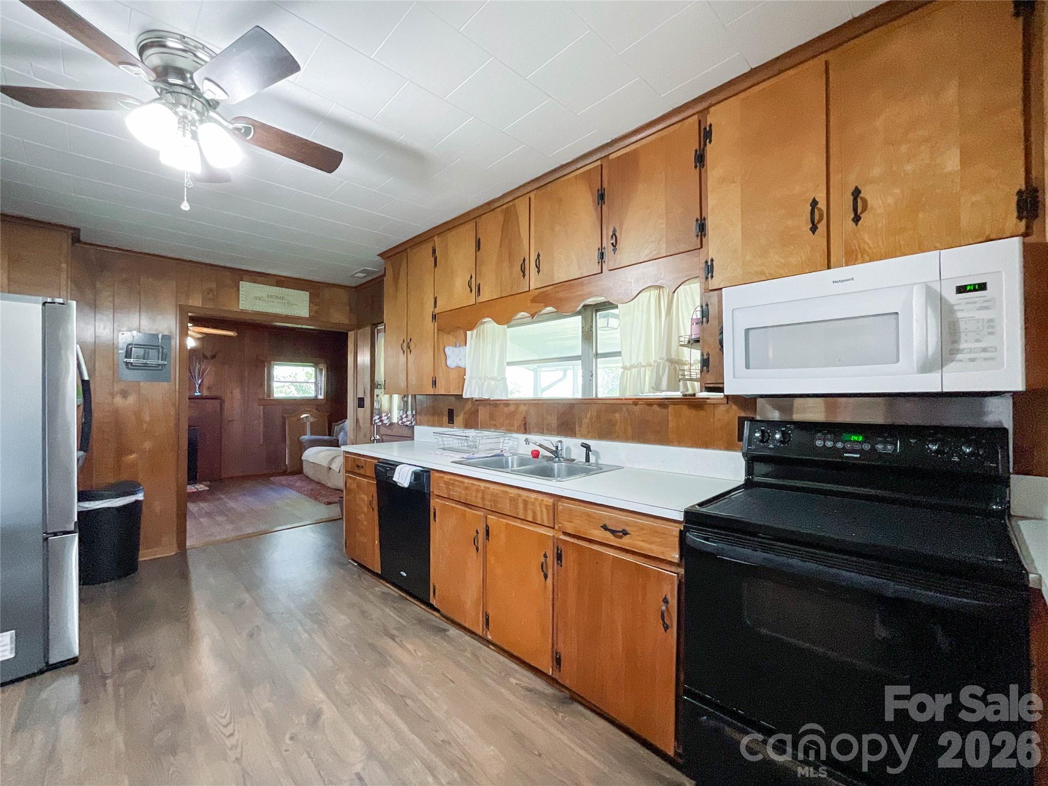 435 Webb Road Property Photo 17