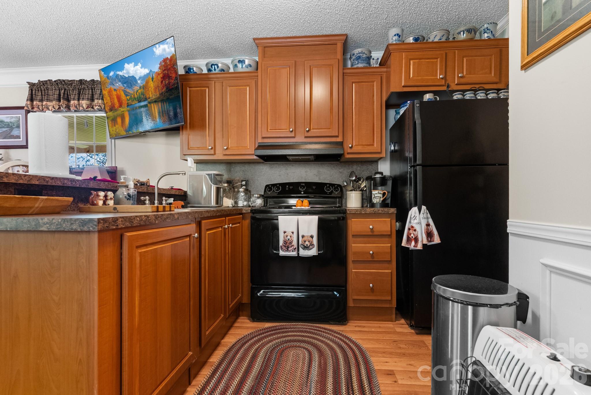 99 Lynn Lane Property Photo 7