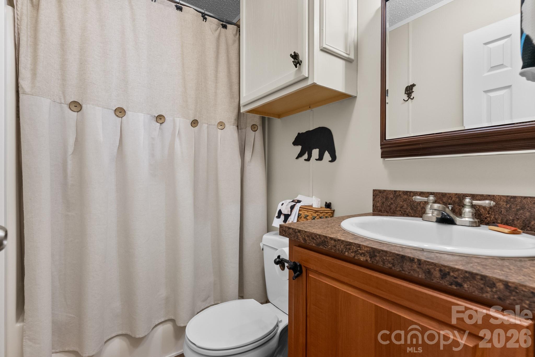 99 Lynn Lane Property Photo 11