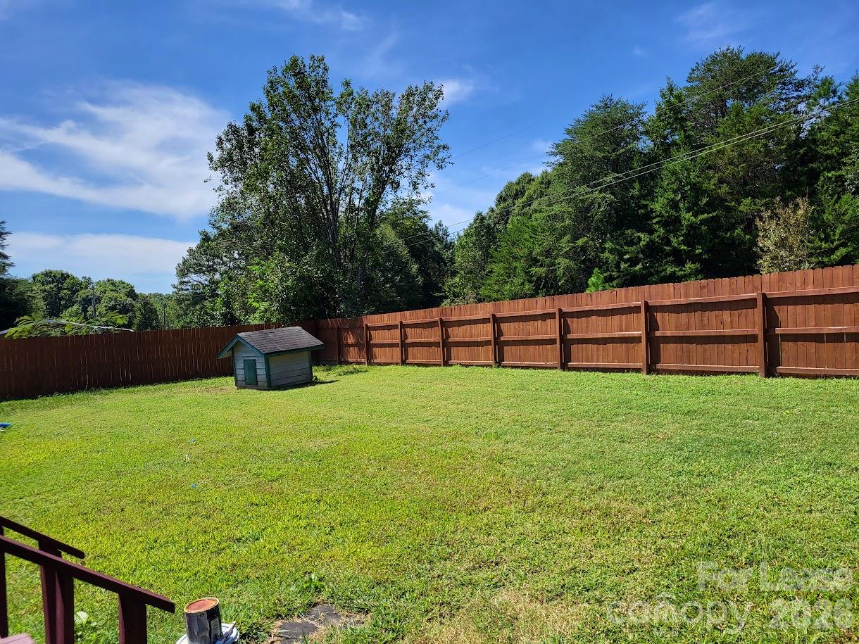 4764 Burnam Lane Property Photo 9