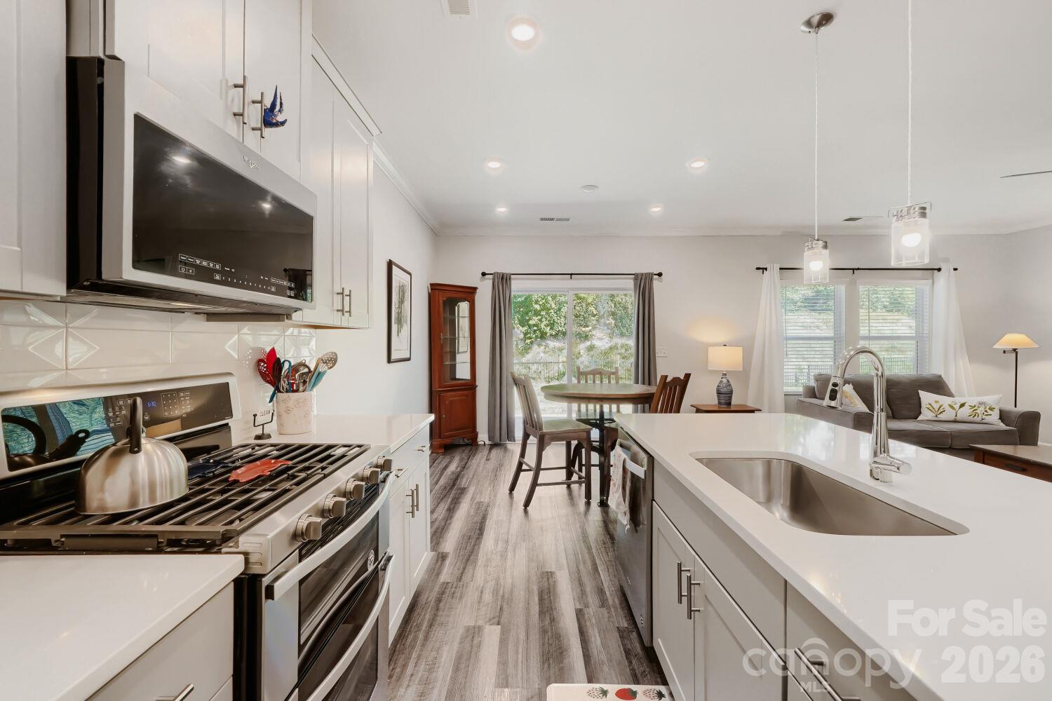 2468 Riparian Way Property Photo 10