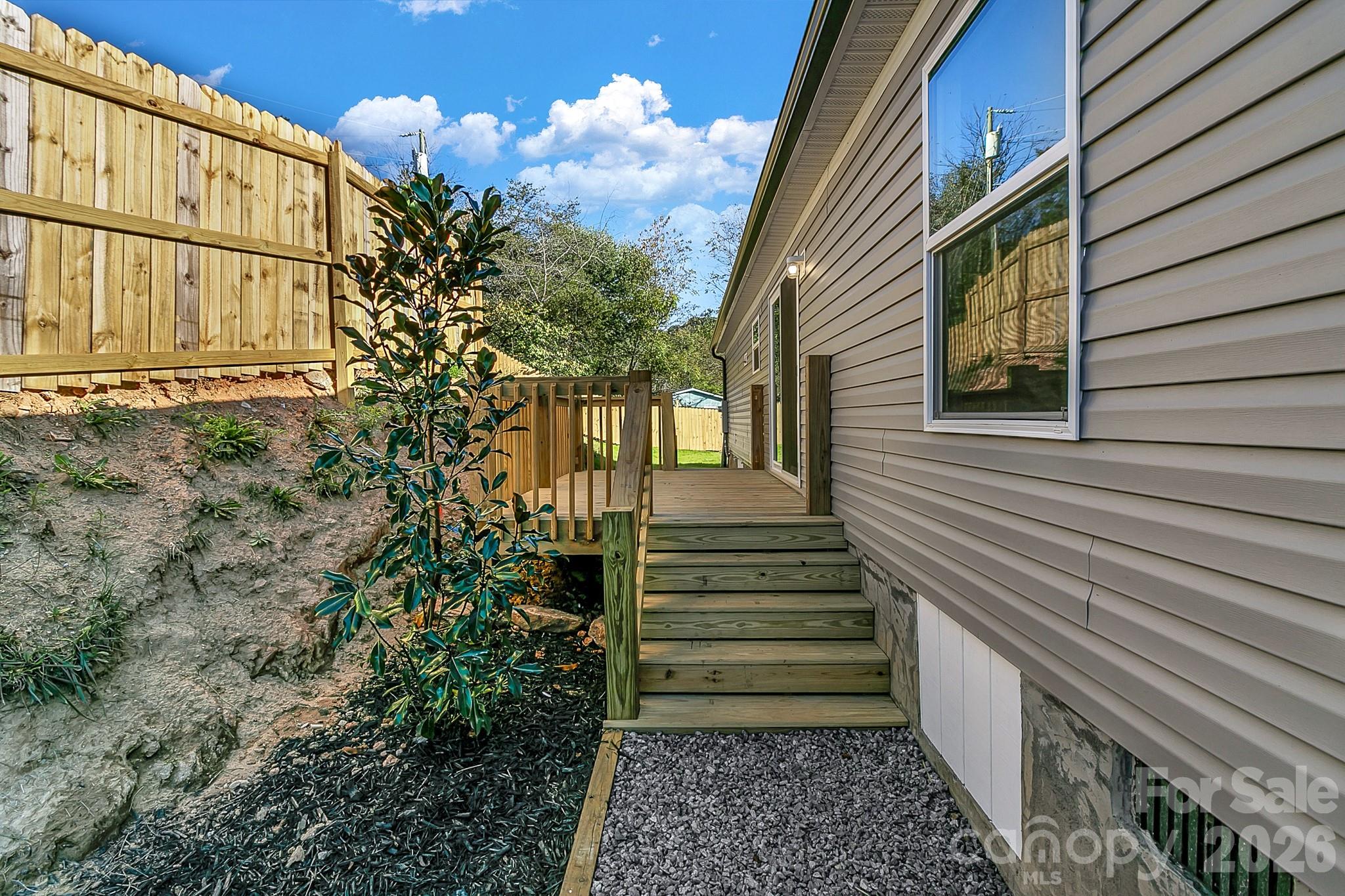 70 Windy Hill Lane Property Photo 3