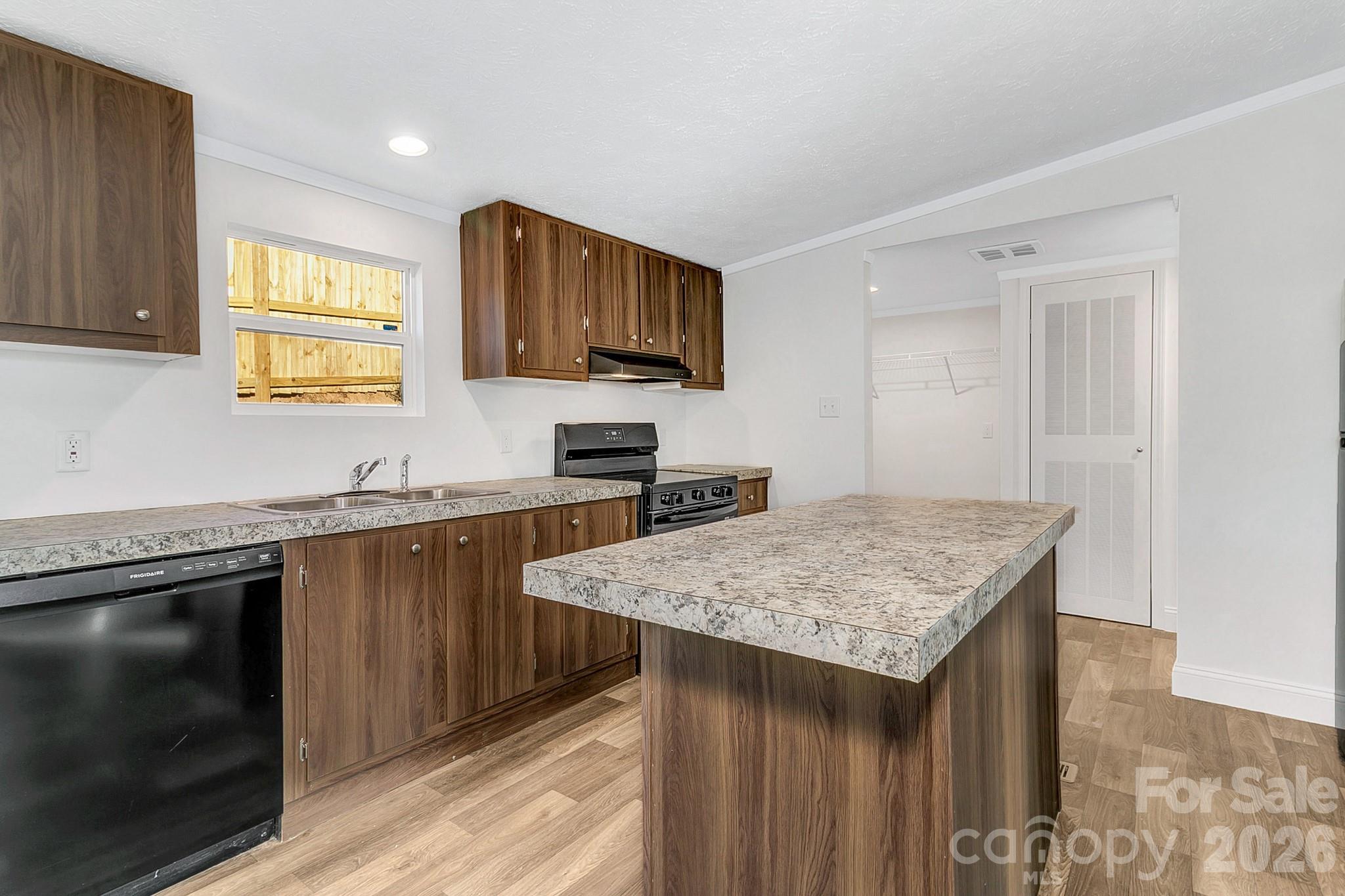 70 Windy Hill Lane Property Photo 13