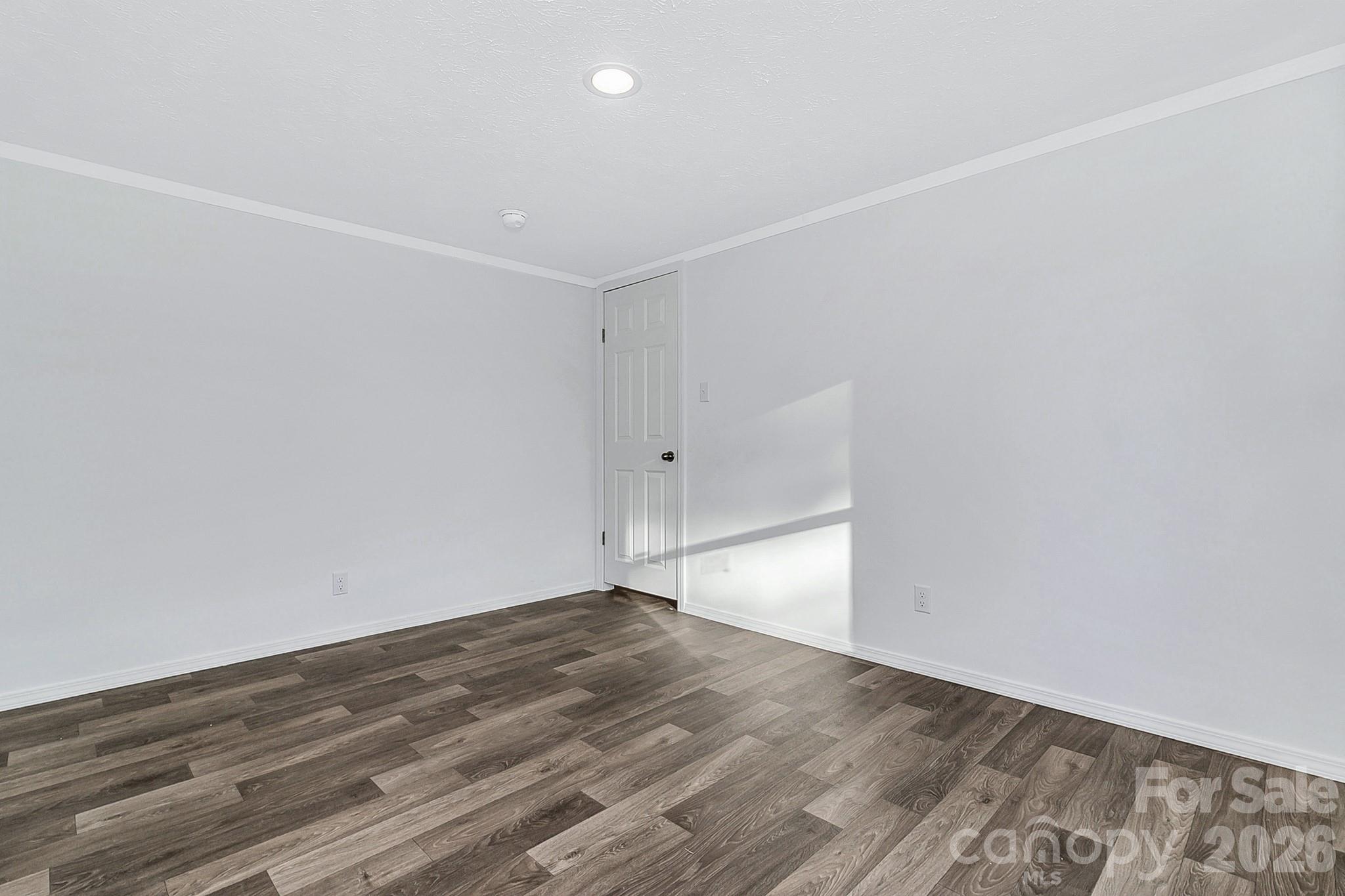 70 Windy Hill Lane Property Photo 24