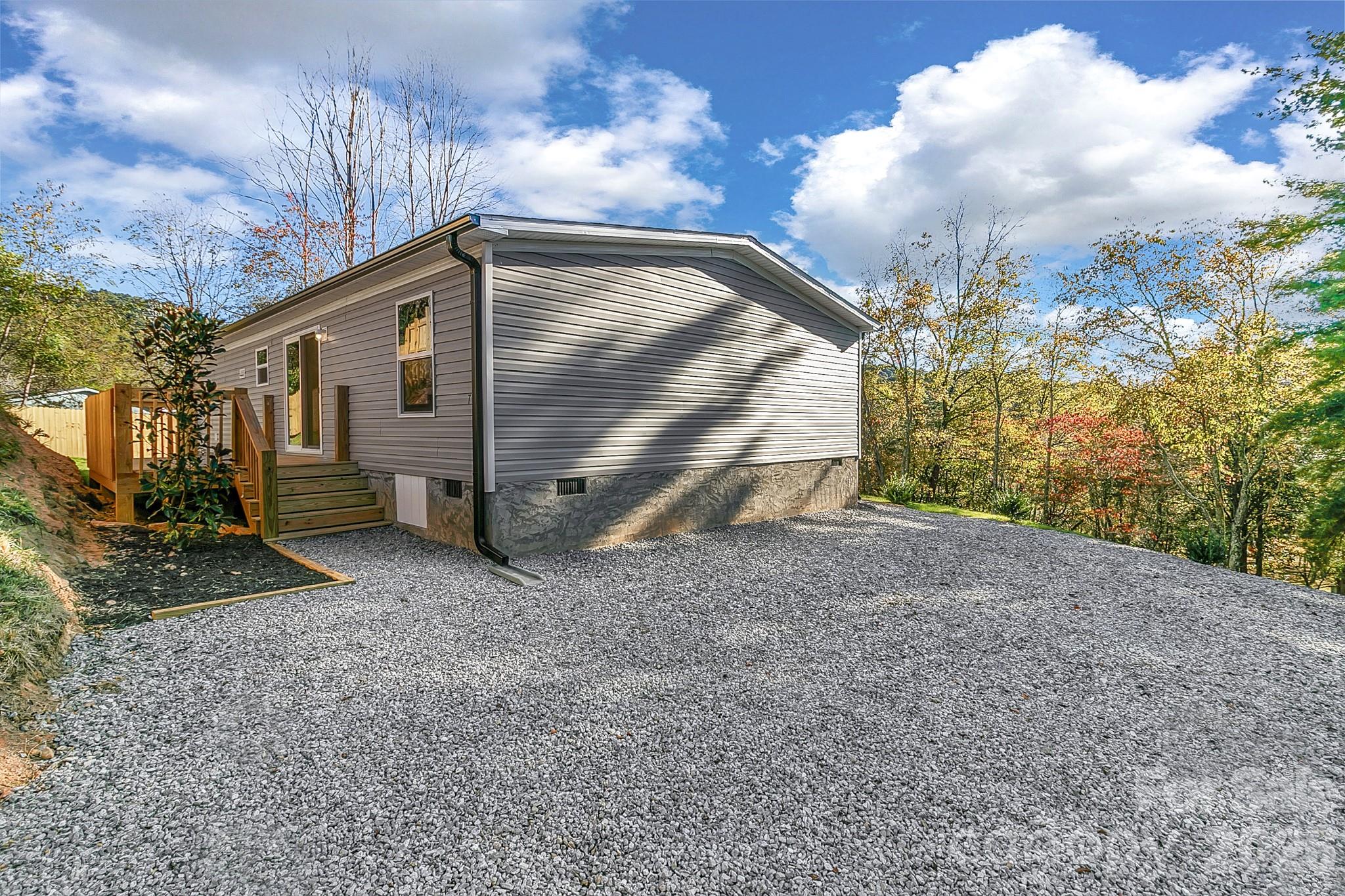 70 Windy Hill Lane Property Photo 26