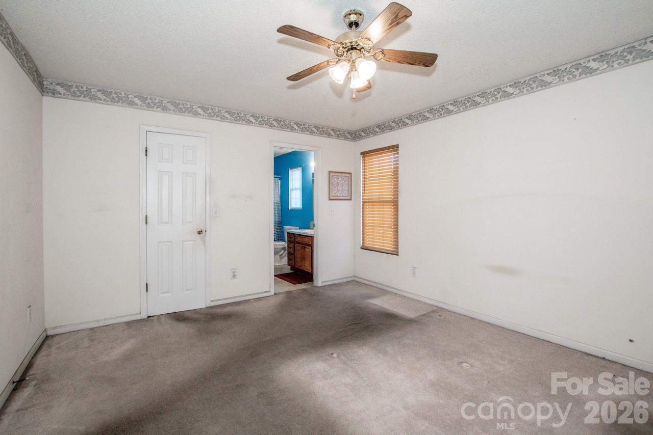 110 Joseph Lane Property Photo 12