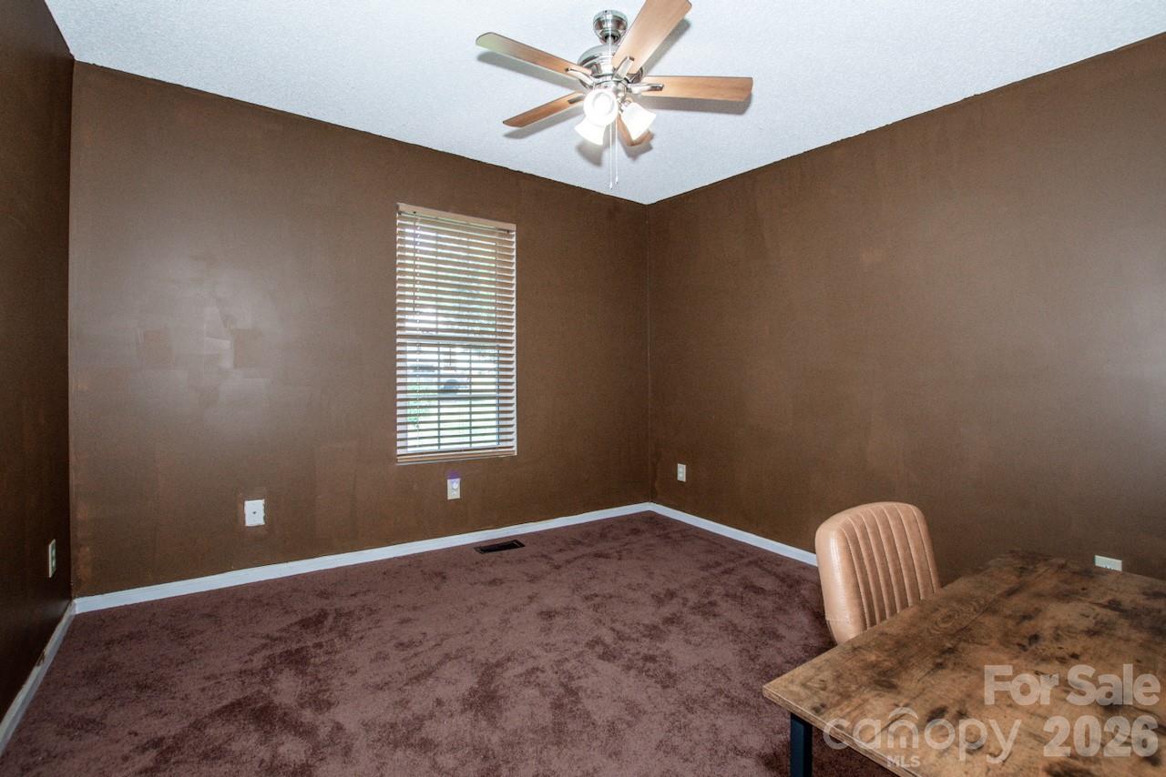 110 Joseph Lane Property Photo 14