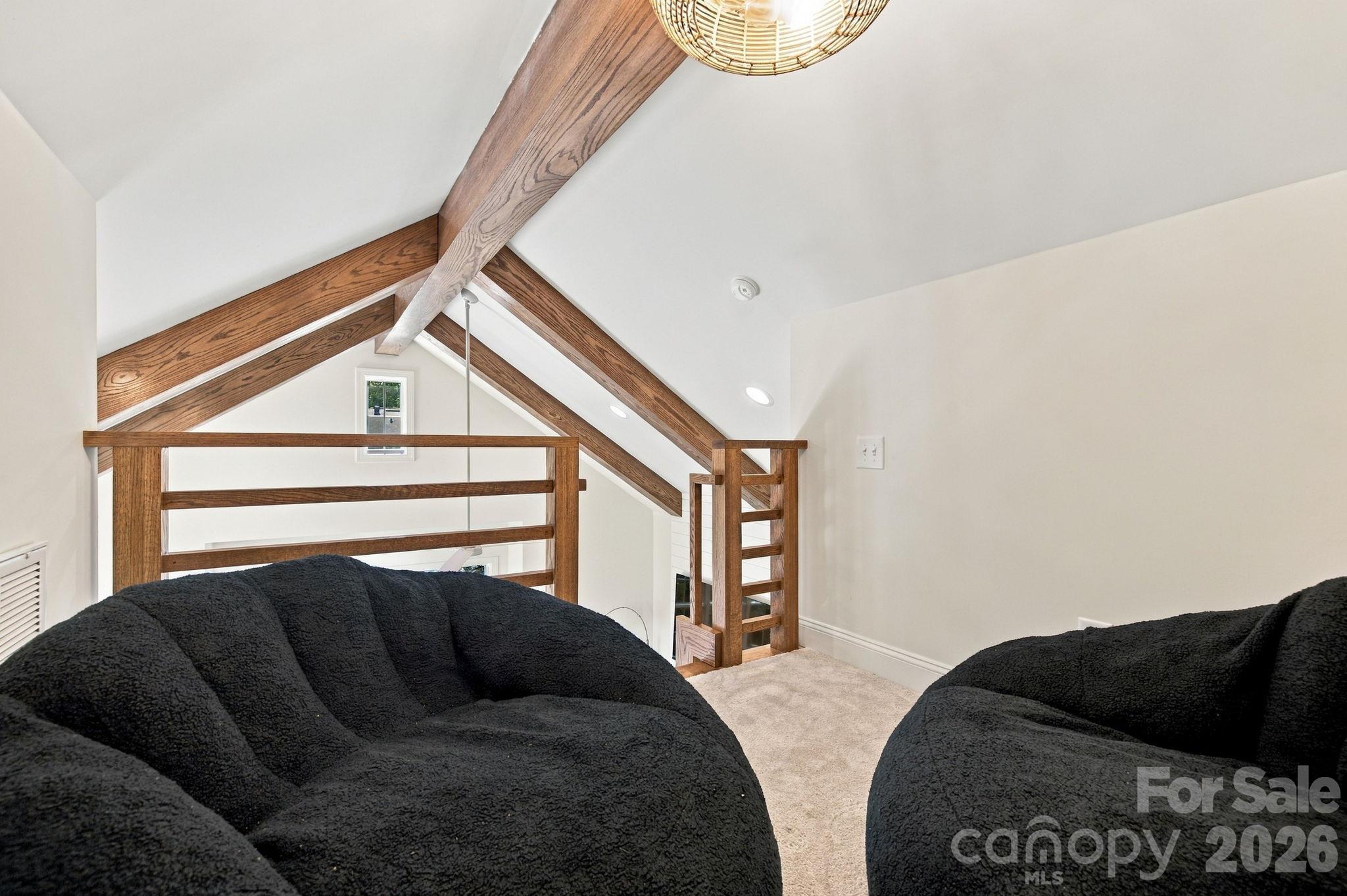 1901 Runnymede Lane Property Photo 27