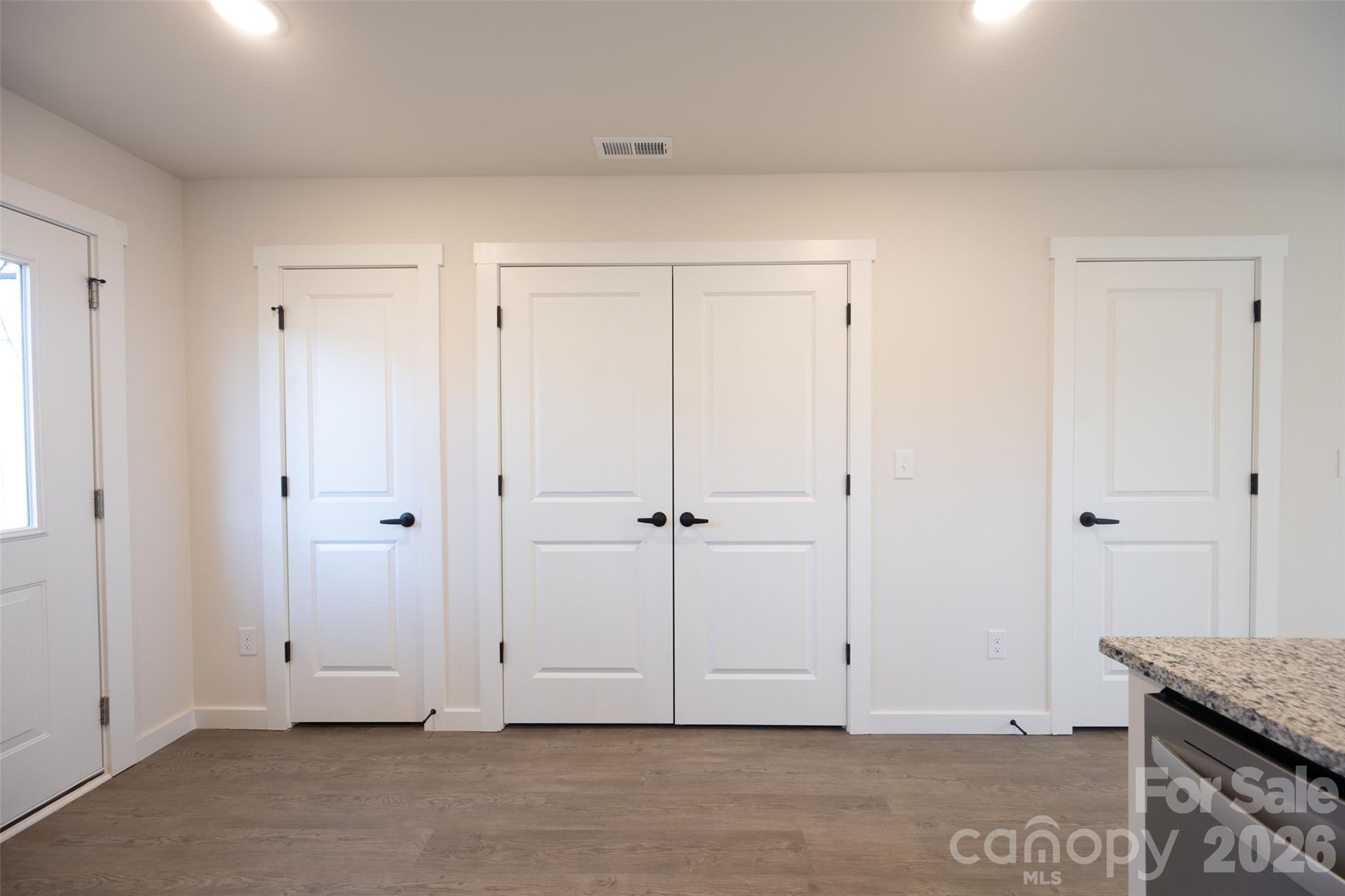 415-417 4th Street Property Photo 6