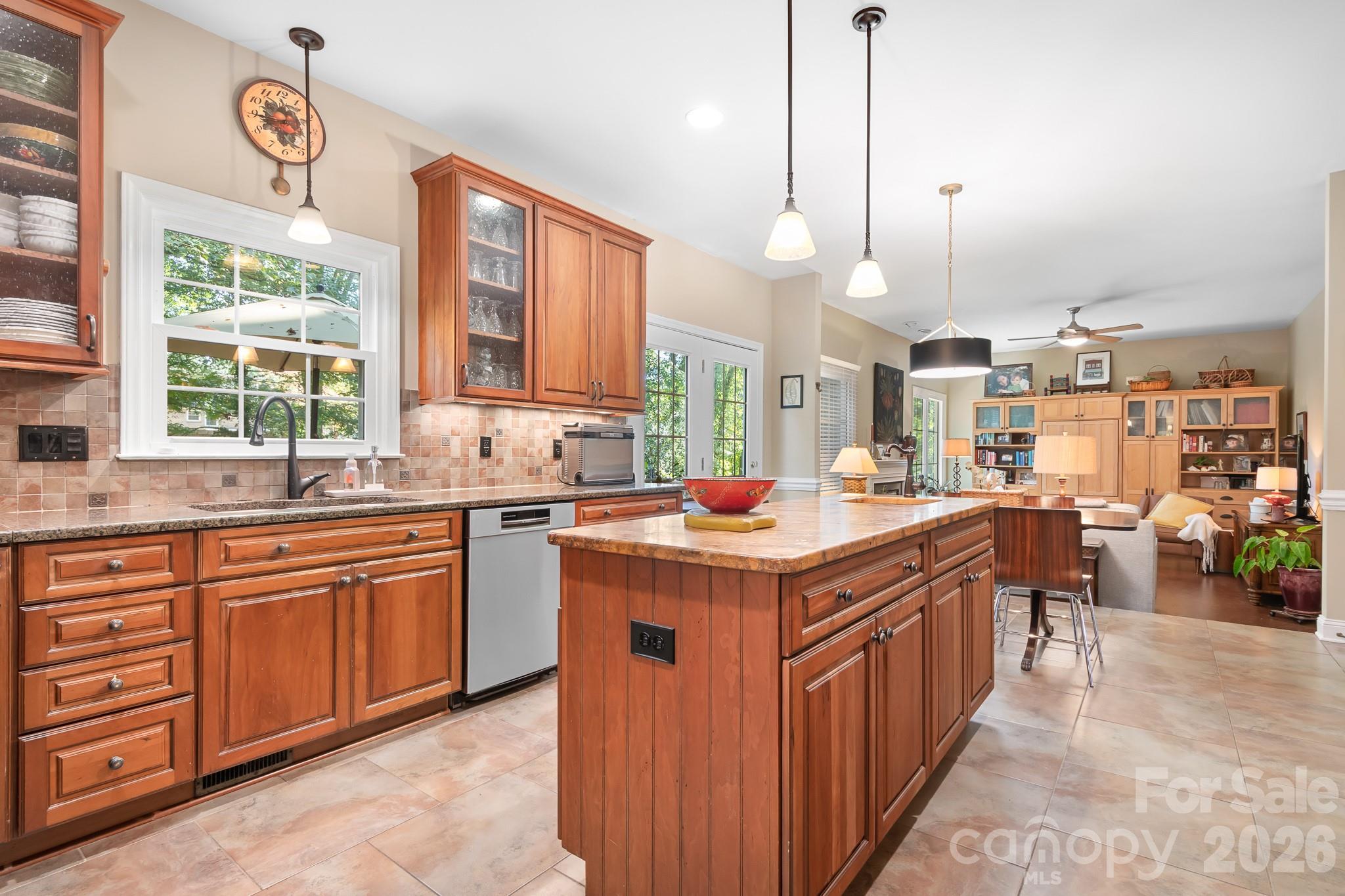 20720 Willow Pond Road Property Photo 11