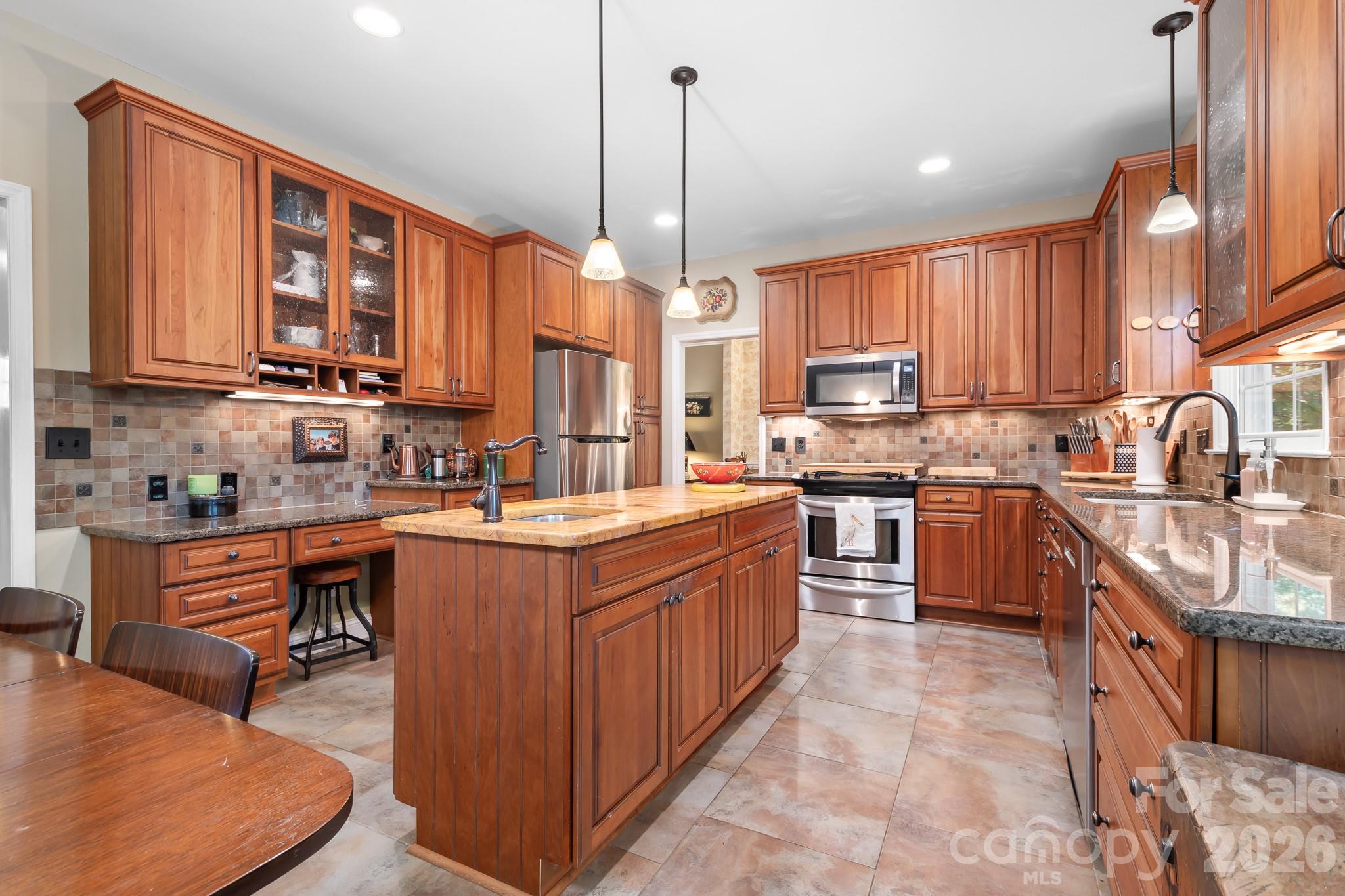 20720 Willow Pond Road Property Photo 14