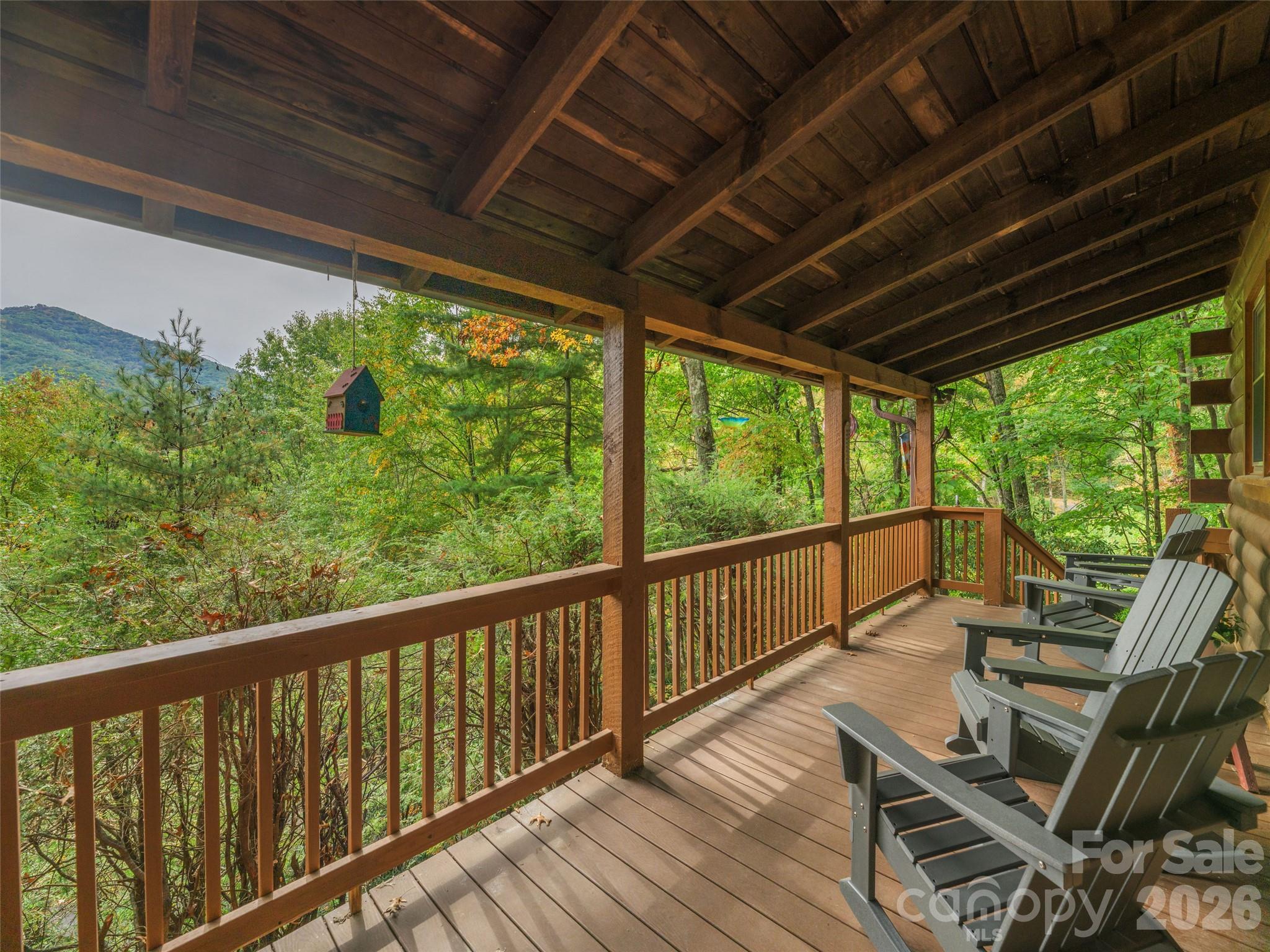 250 Creekside Drive Property Photo 2