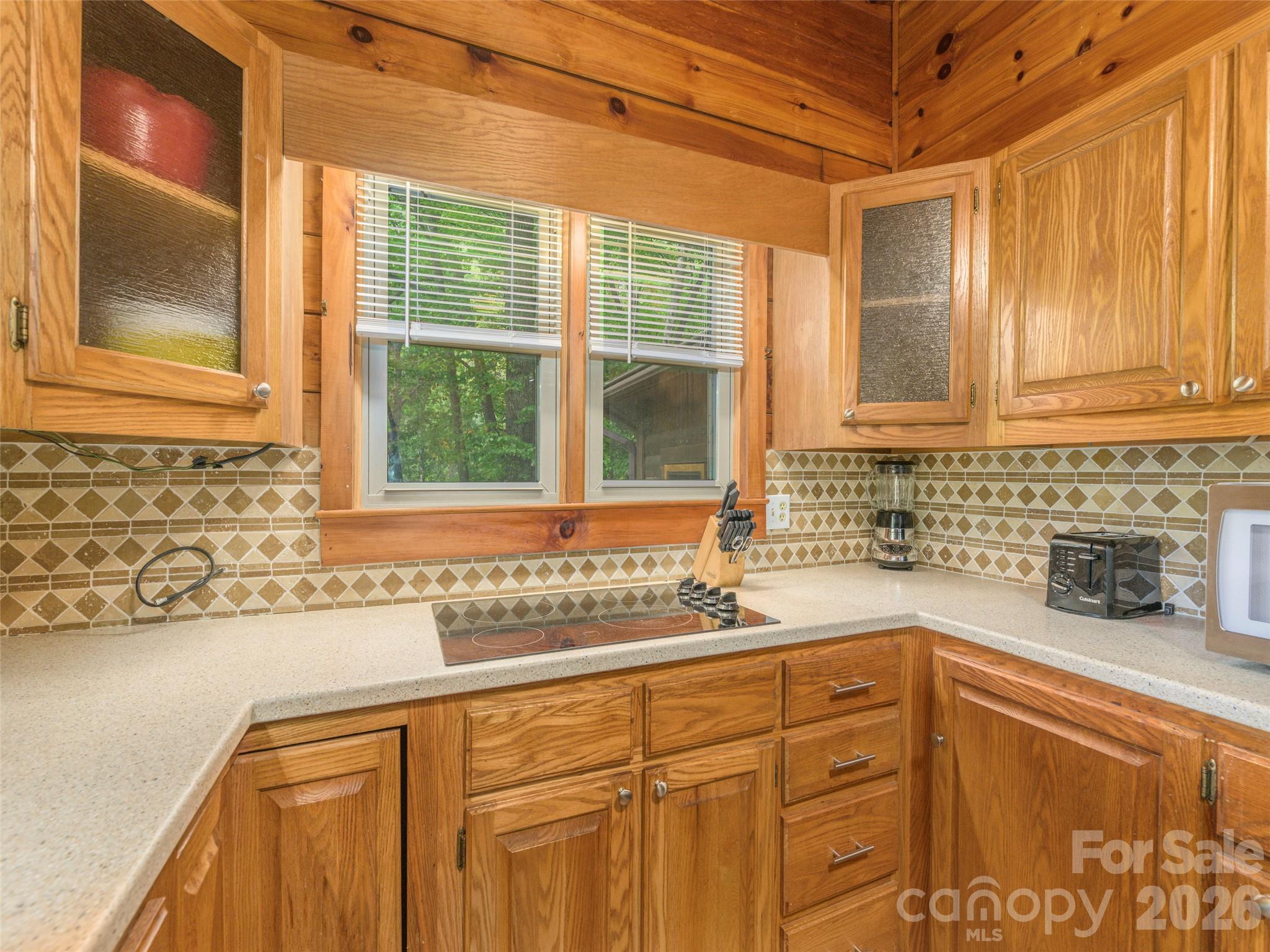 250 Creekside Drive Property Photo 13