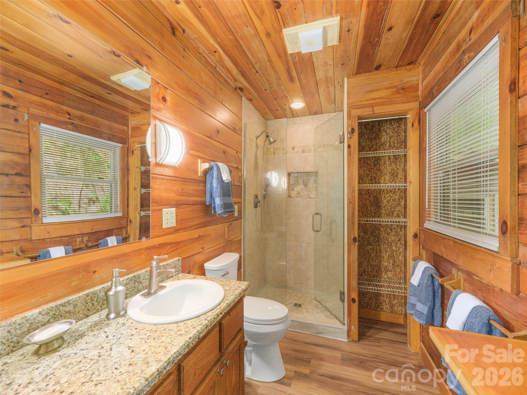 250 Creekside Drive Property Photo 16