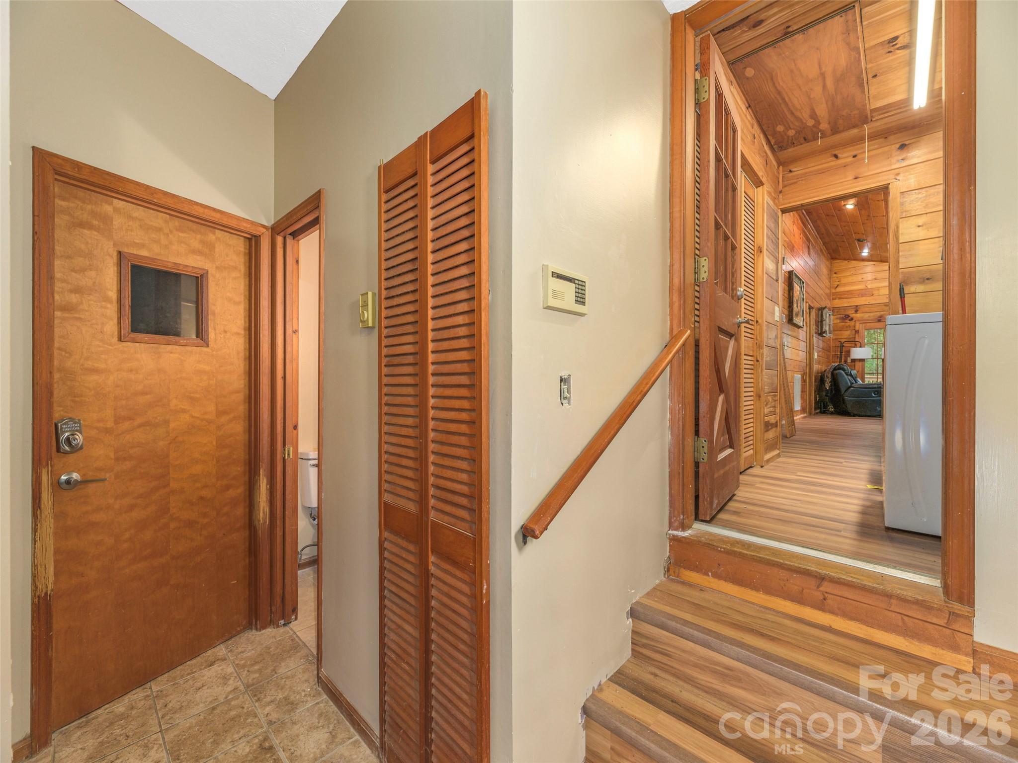 250 Creekside Drive Property Photo 20