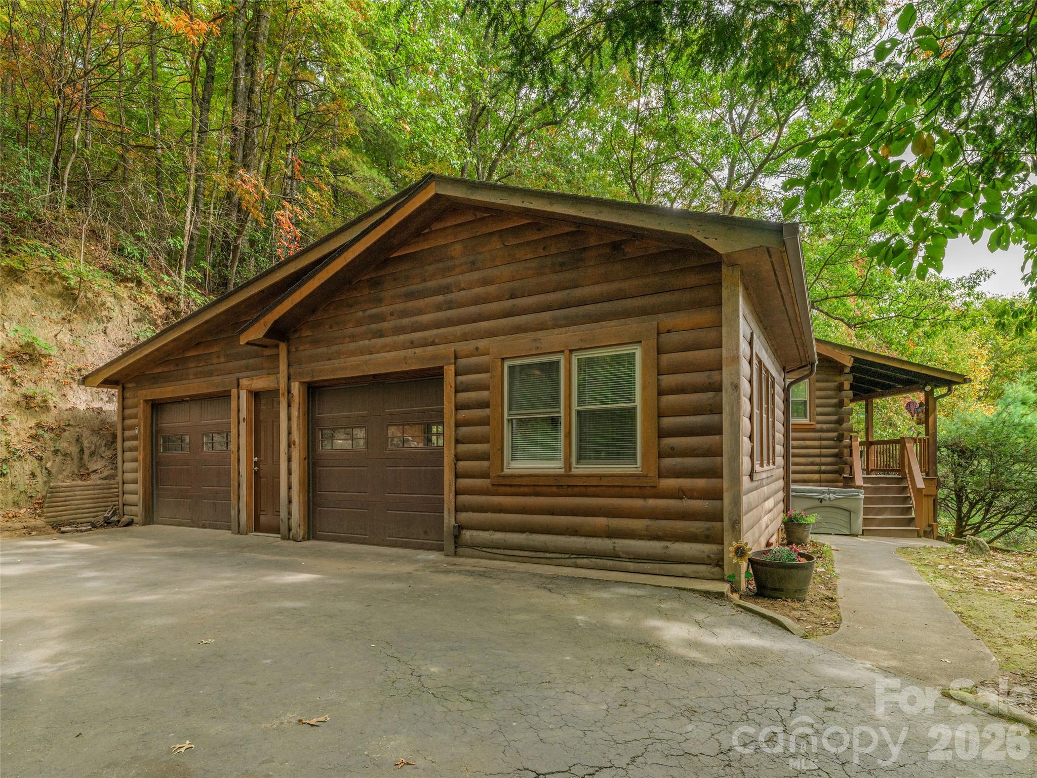 250 Creekside Drive Property Photo 27