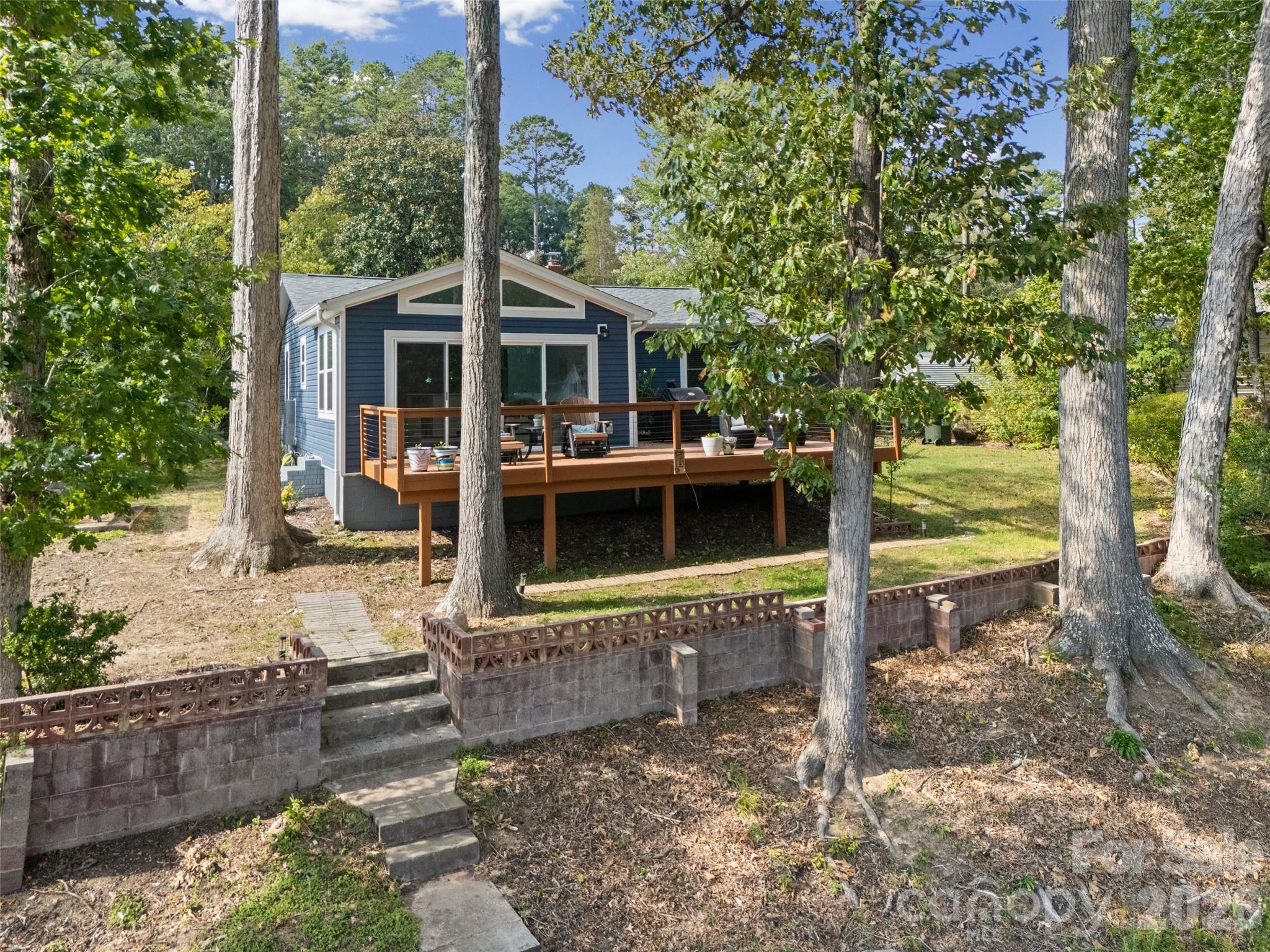 1544 Springpoint Road Property Photo 32
