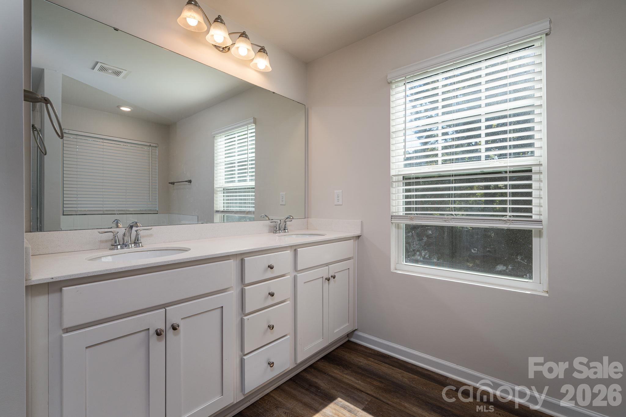 407 Farris Drive Property Photo 13