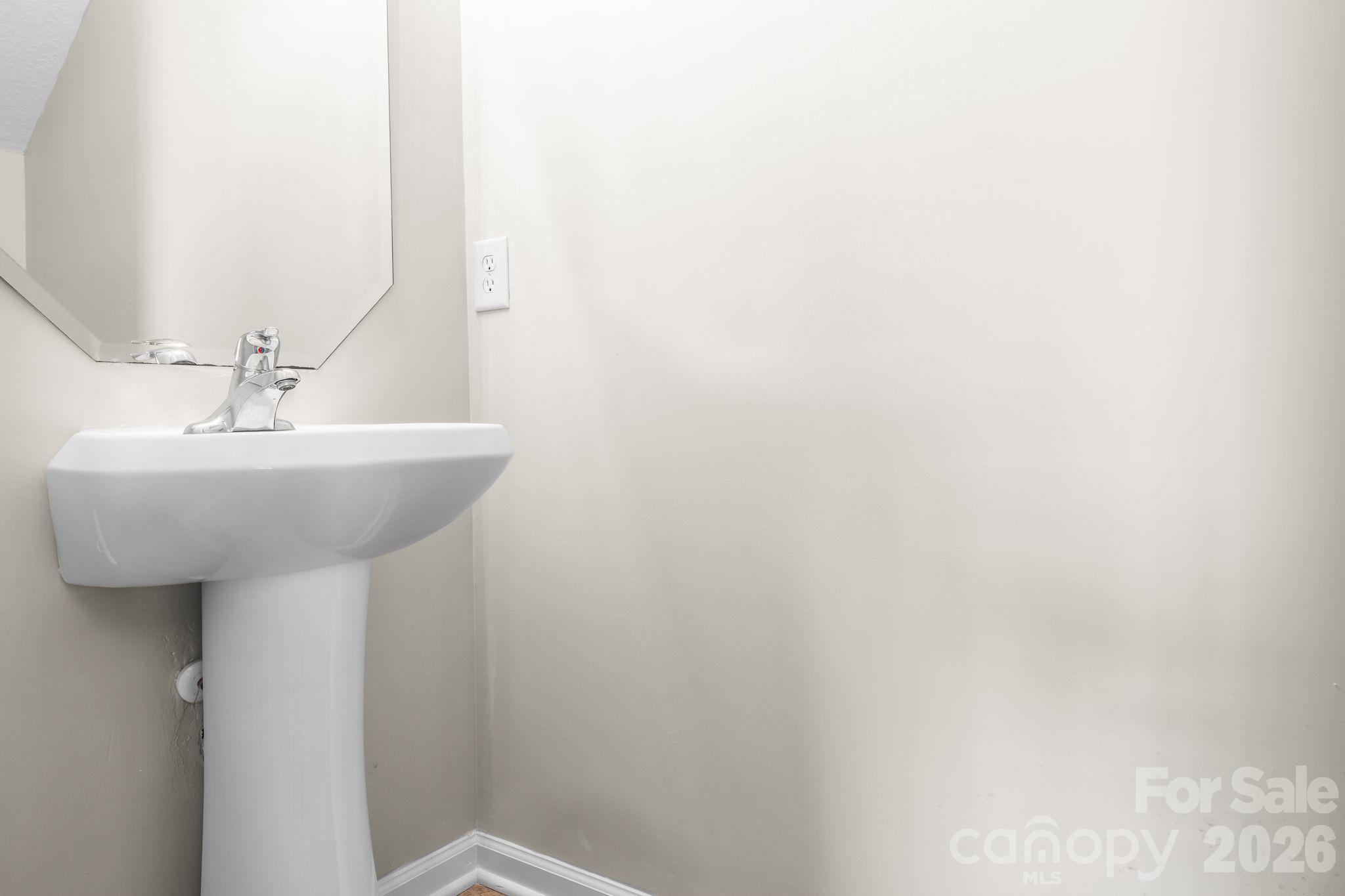 2636 Cochrane Drive Property Photo 11