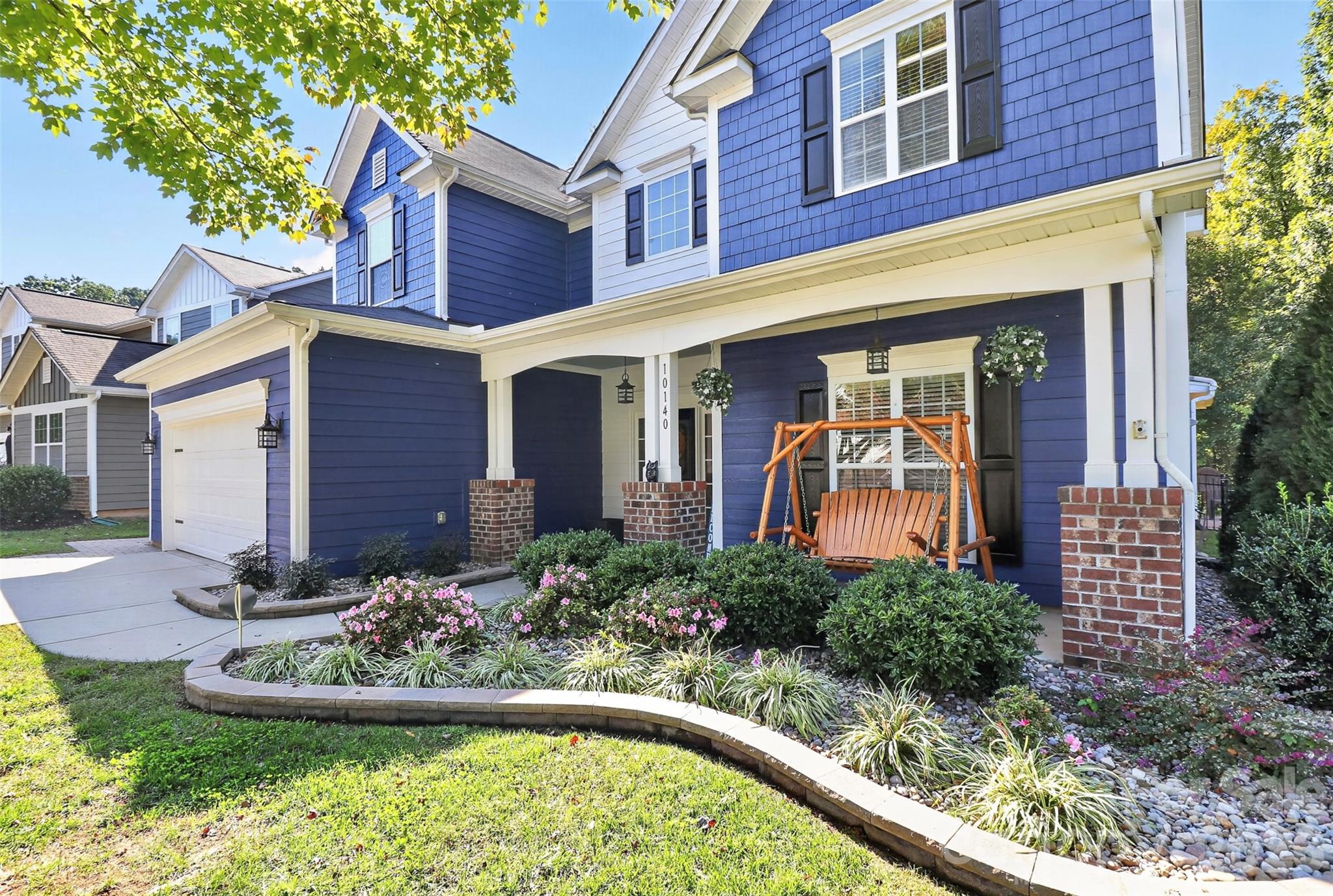 10140 Falling Leaf Drive Property Photo 4