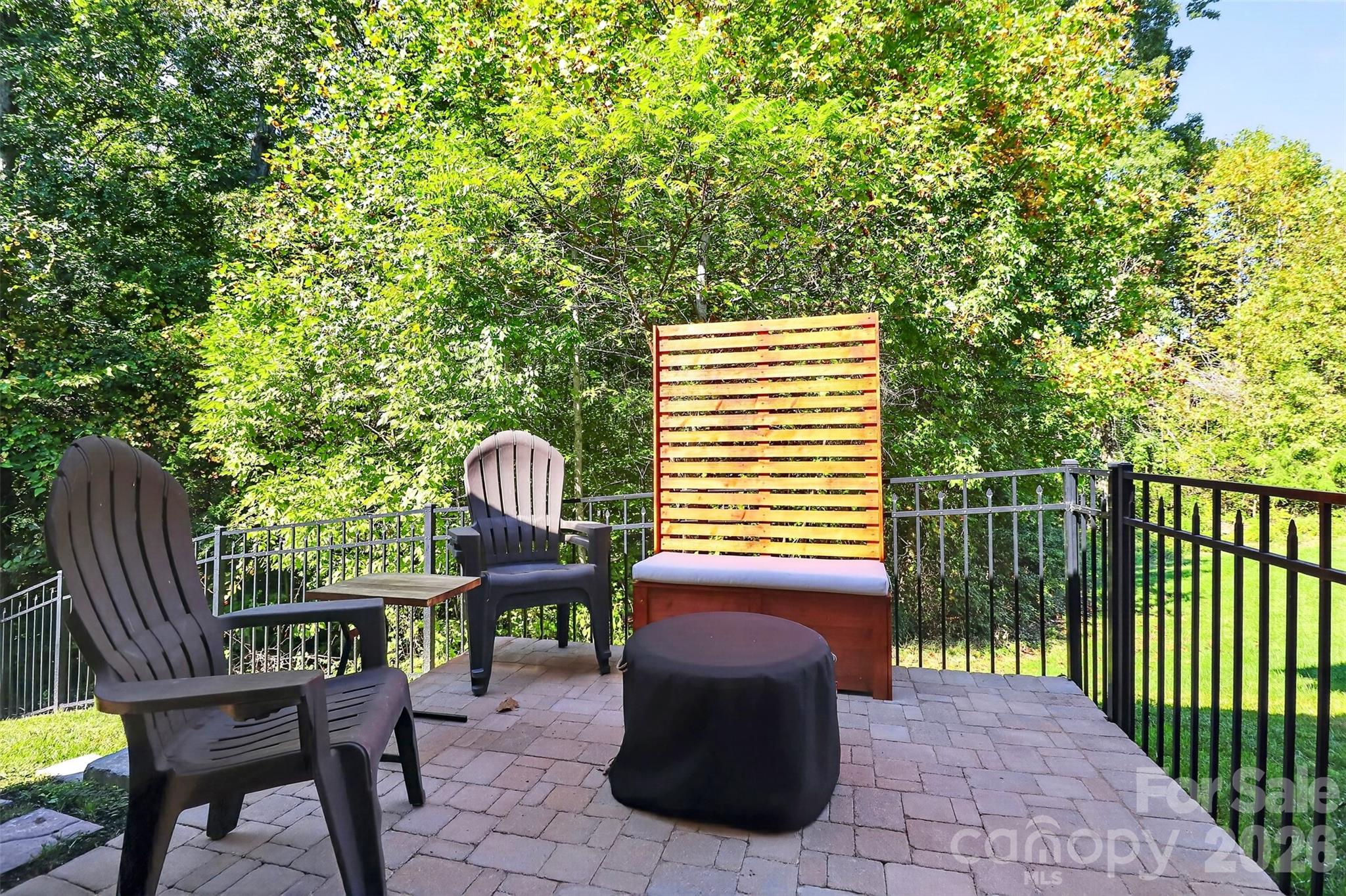 10140 Falling Leaf Drive Property Photo 29