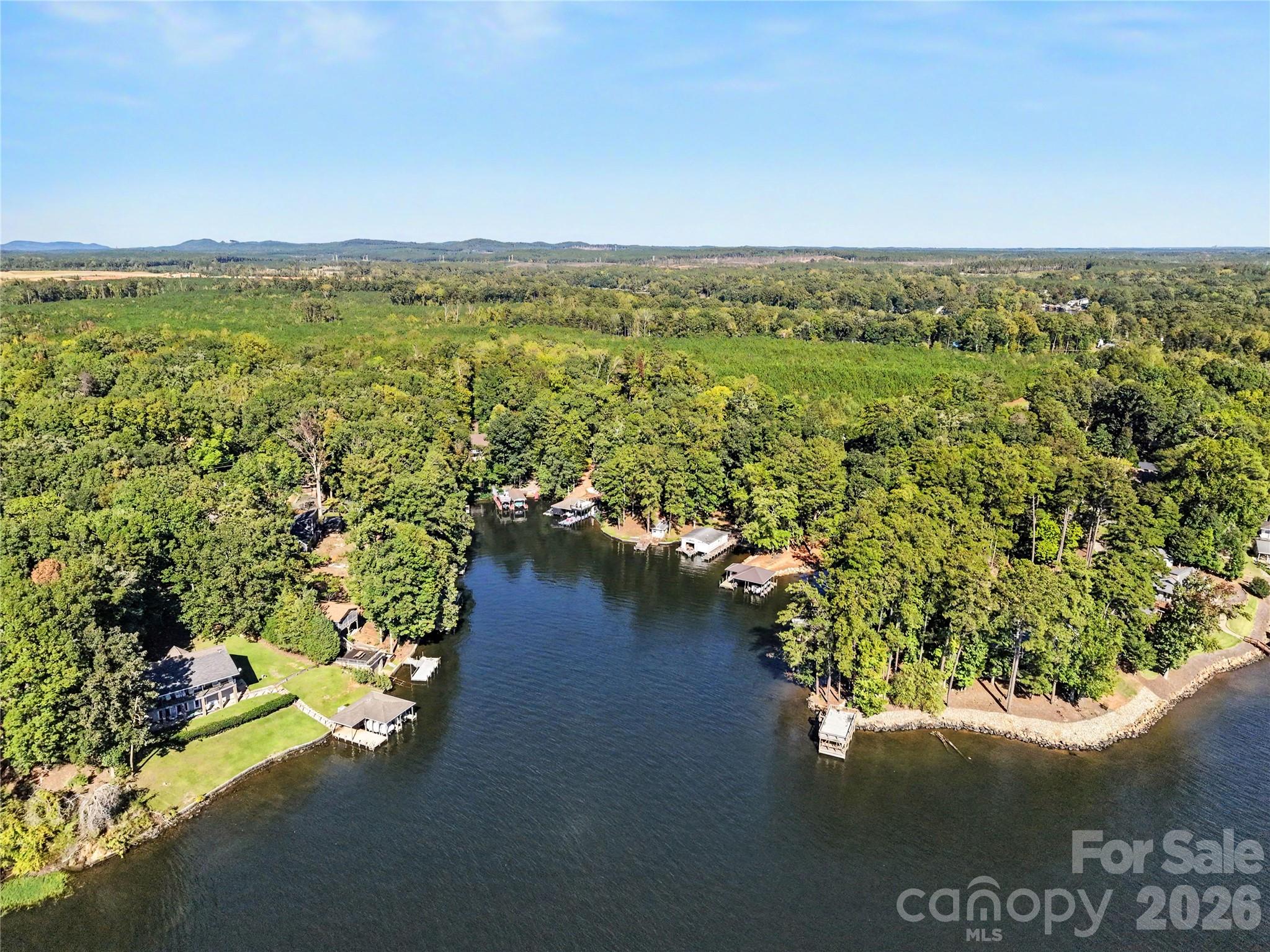 1041 Emerald Shores Road Property Photo 2