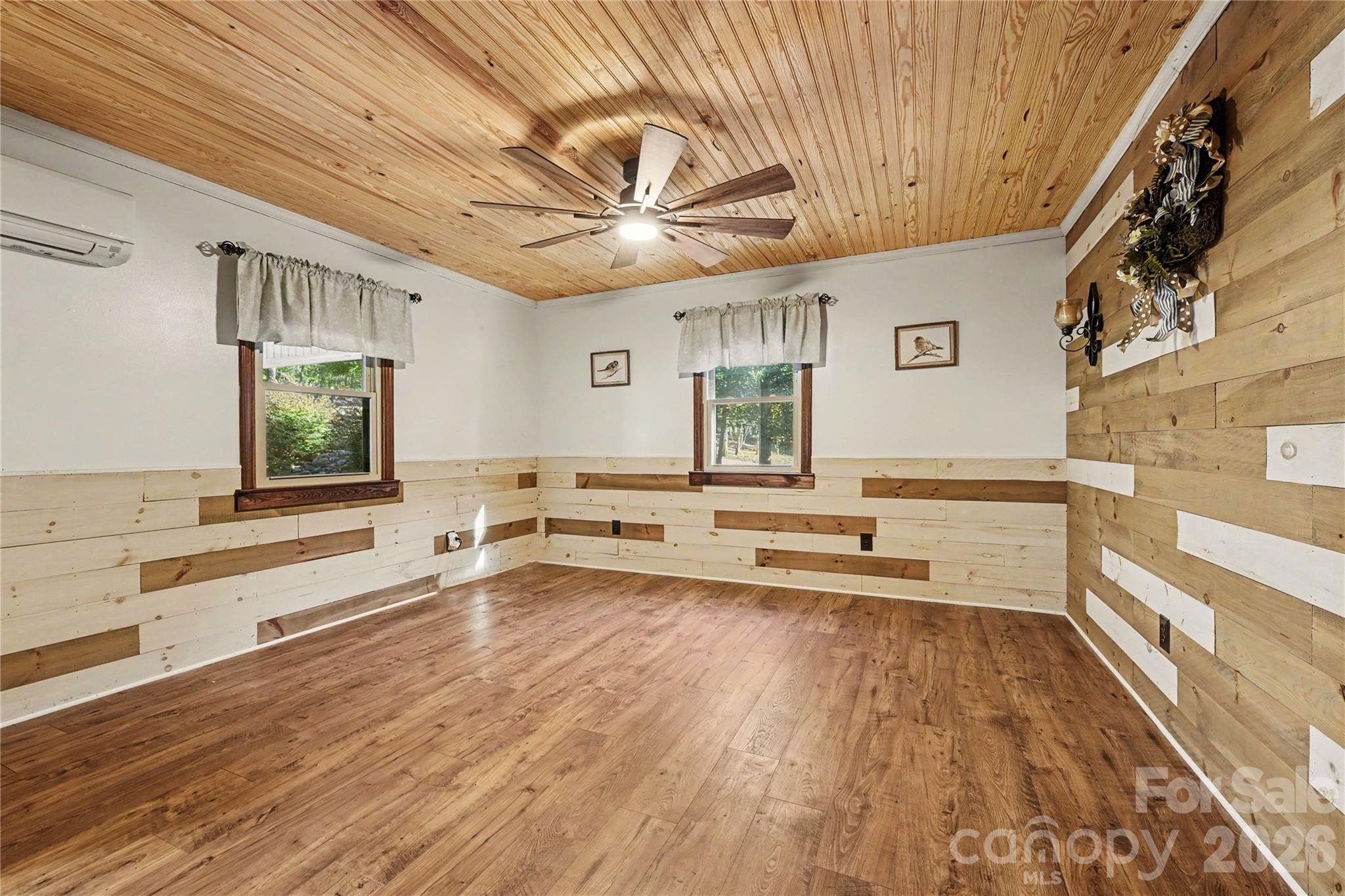 1041 Emerald Shores Road Property Photo 18