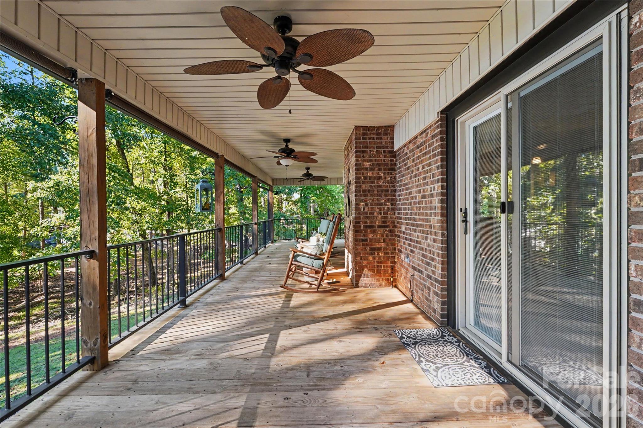 1041 Emerald Shores Road Property Photo 32