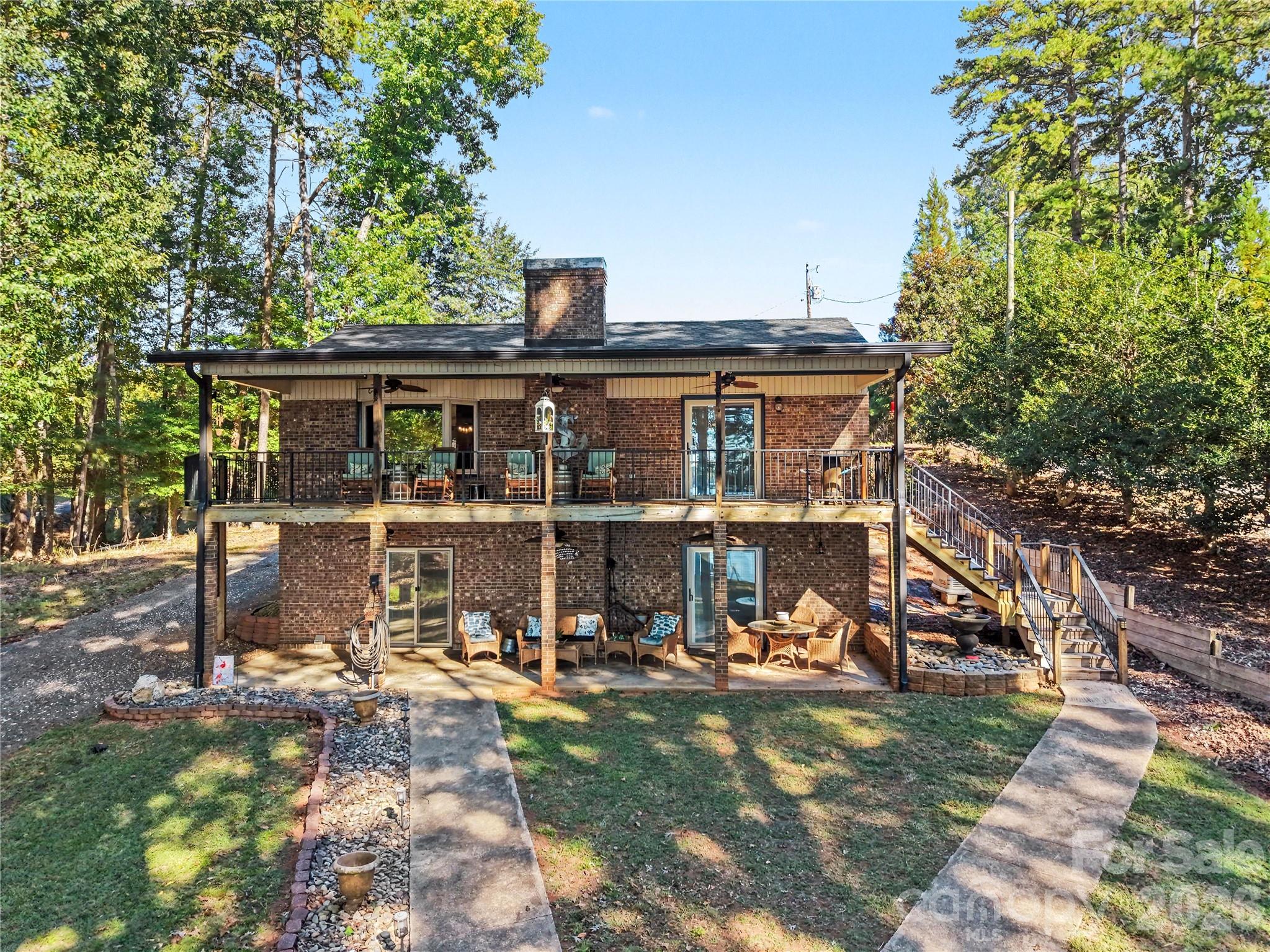 1041 Emerald Shores Road Property Photo 43
