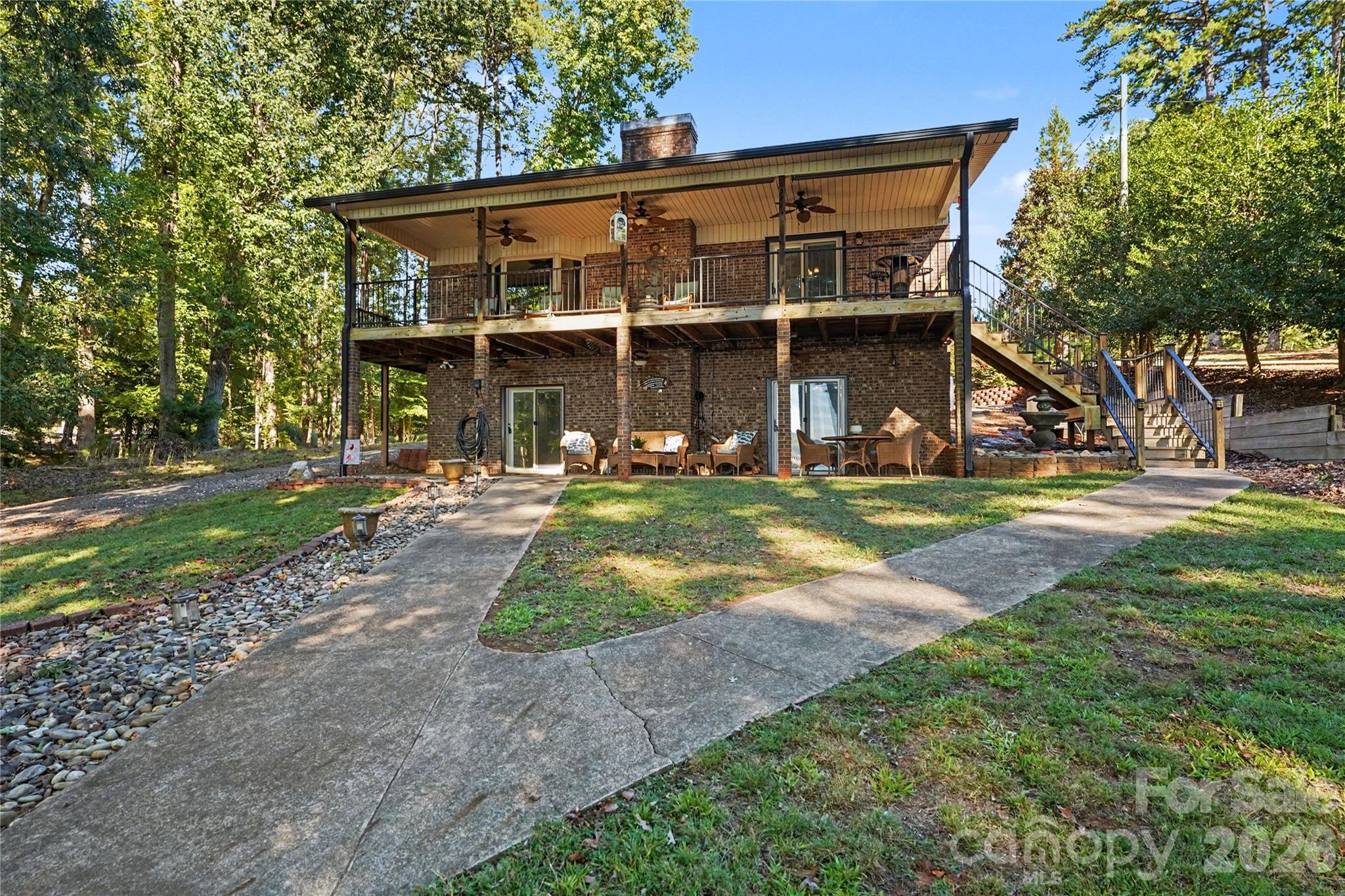 1041 Emerald Shores Road Property Photo 44