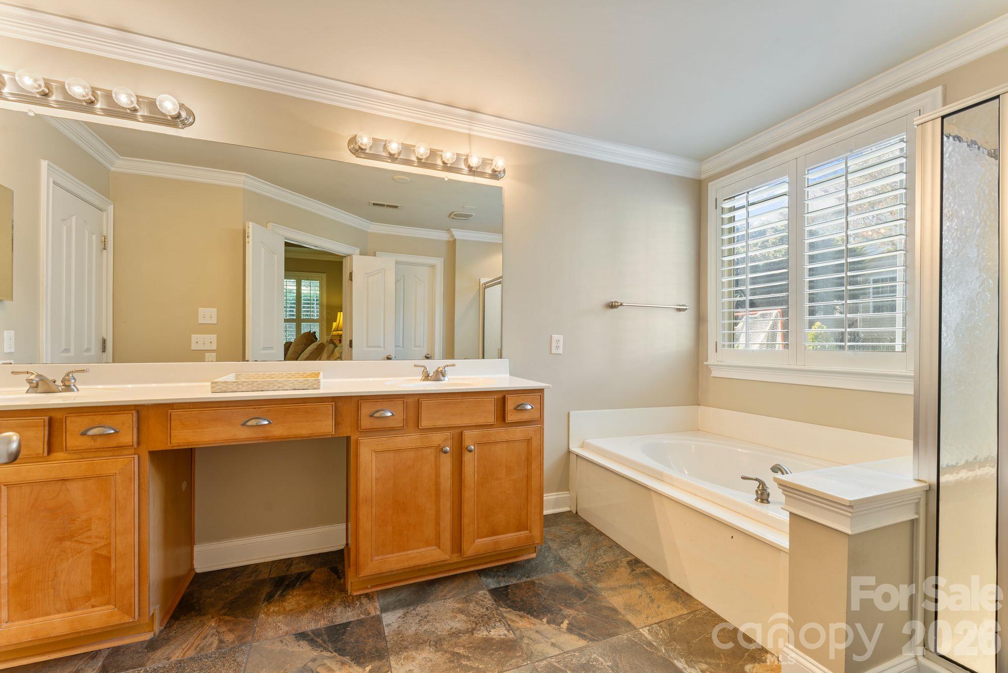 8011 Cottsbrooke Drive Property Photo 20