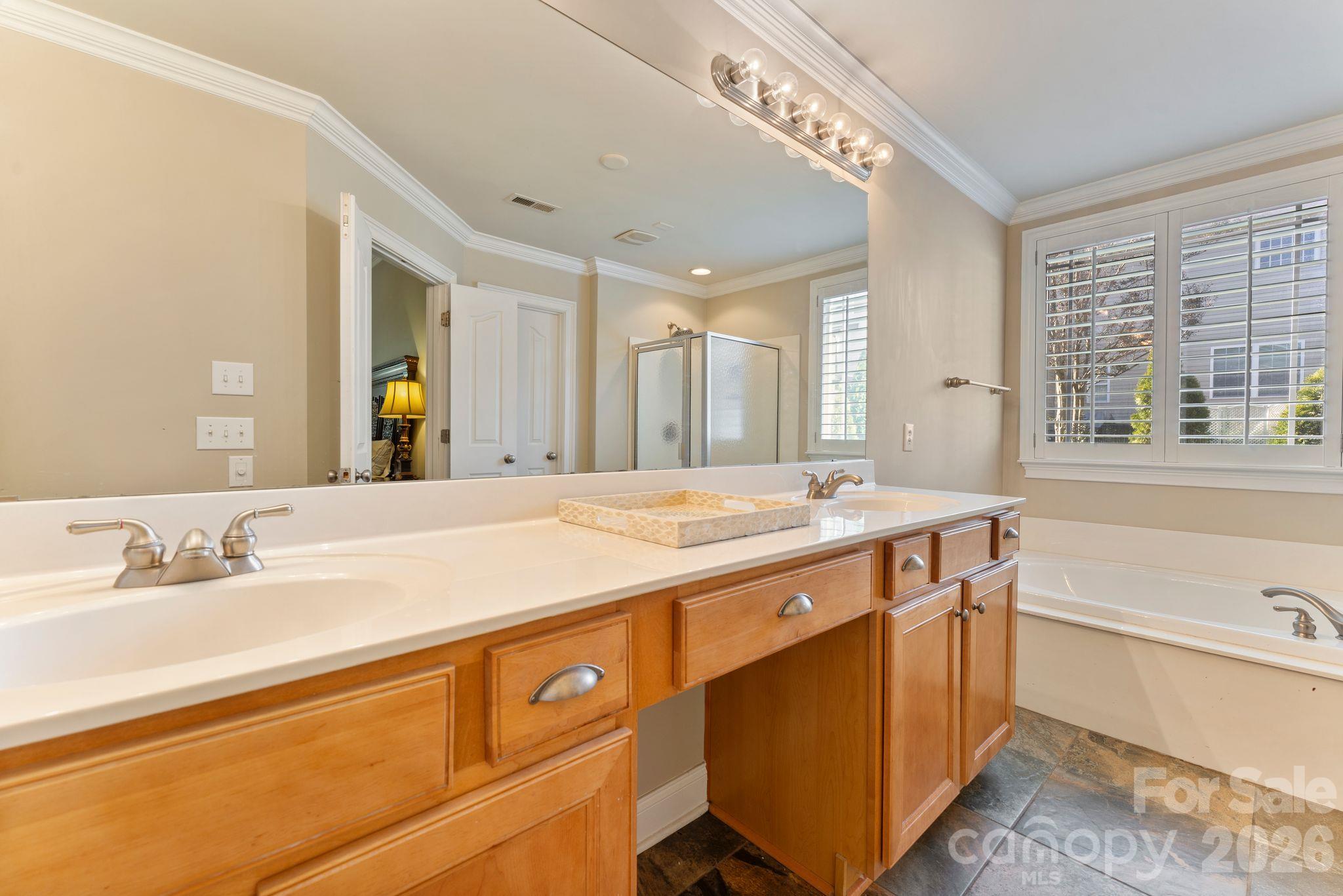 8011 Cottsbrooke Drive Property Photo 21