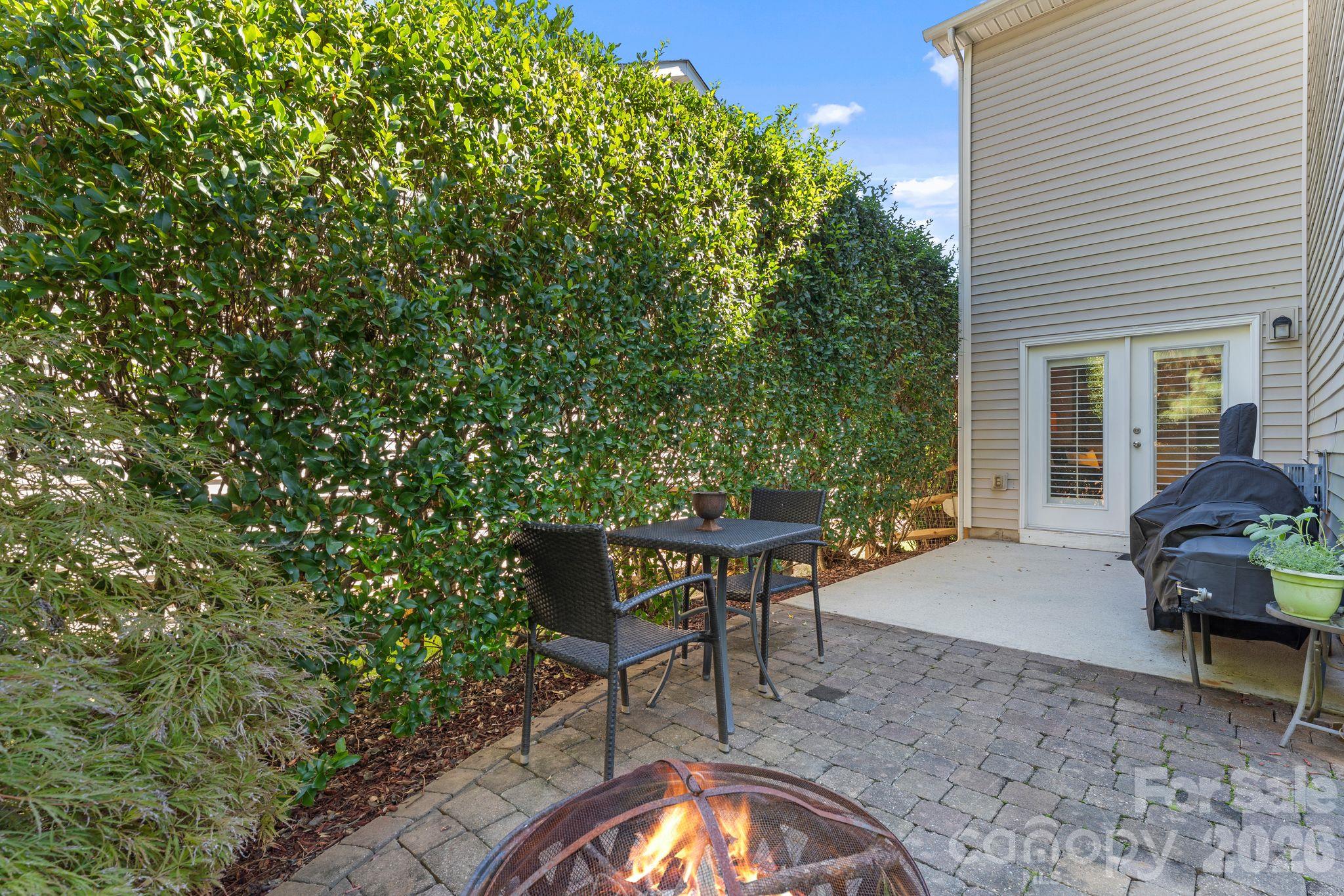 8011 Cottsbrooke Drive Property Photo 29
