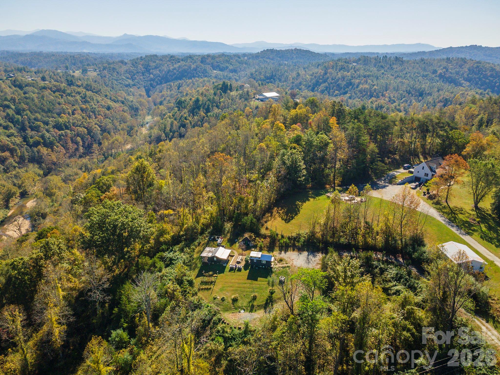 411 Magnolia Lane Property Photo 6