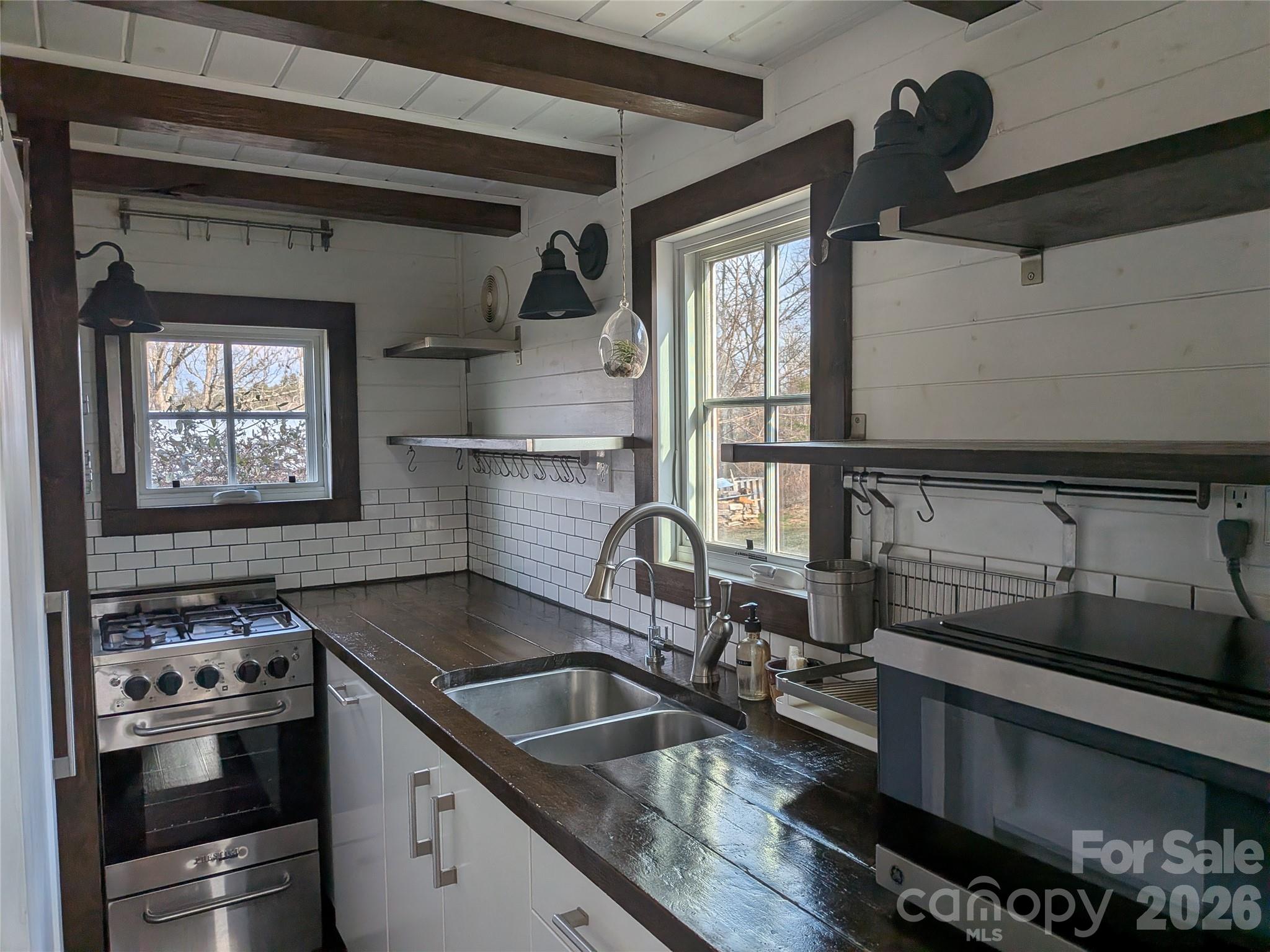 411 Magnolia Lane Property Photo 23