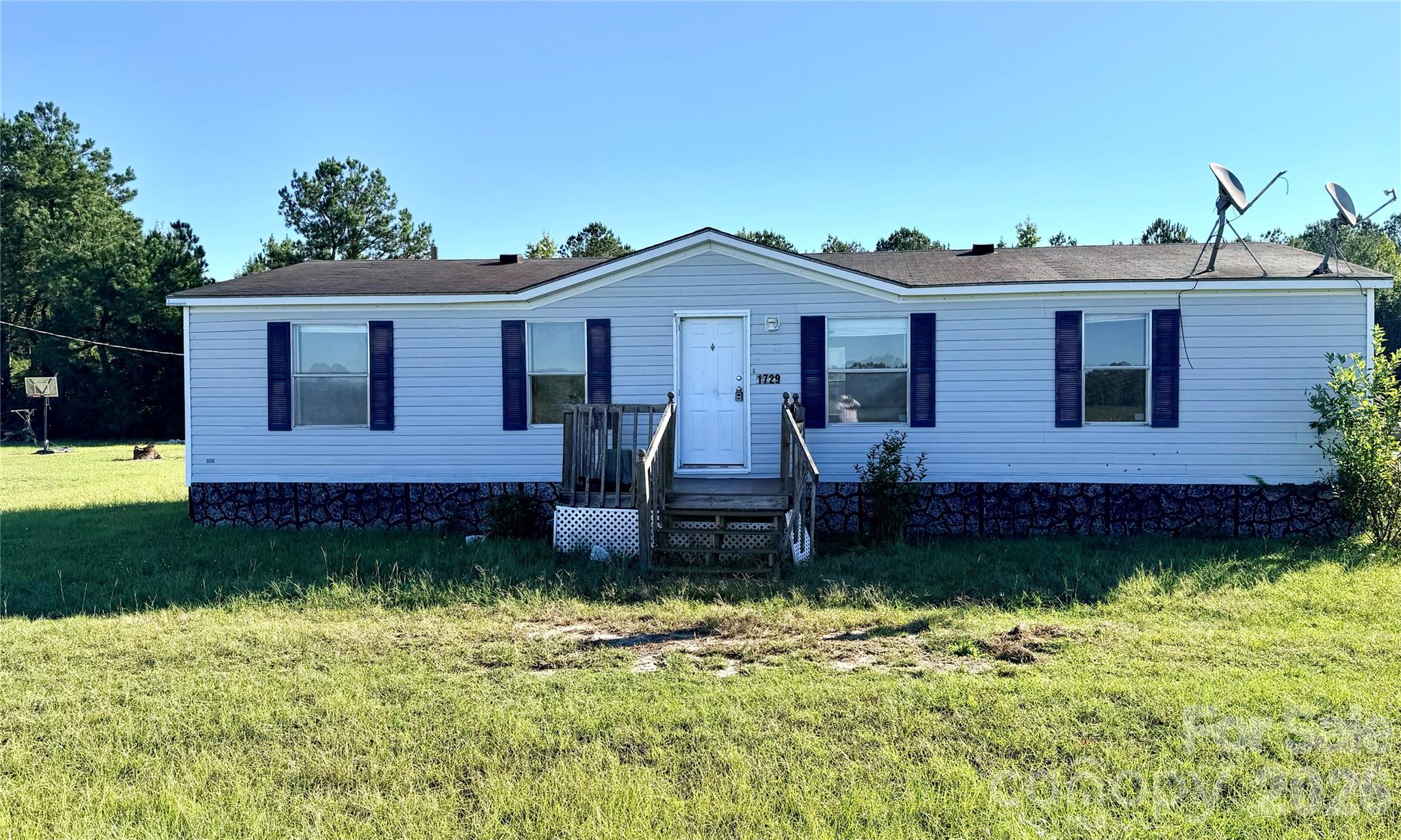 1729 Tapper Drive Property Photo 1