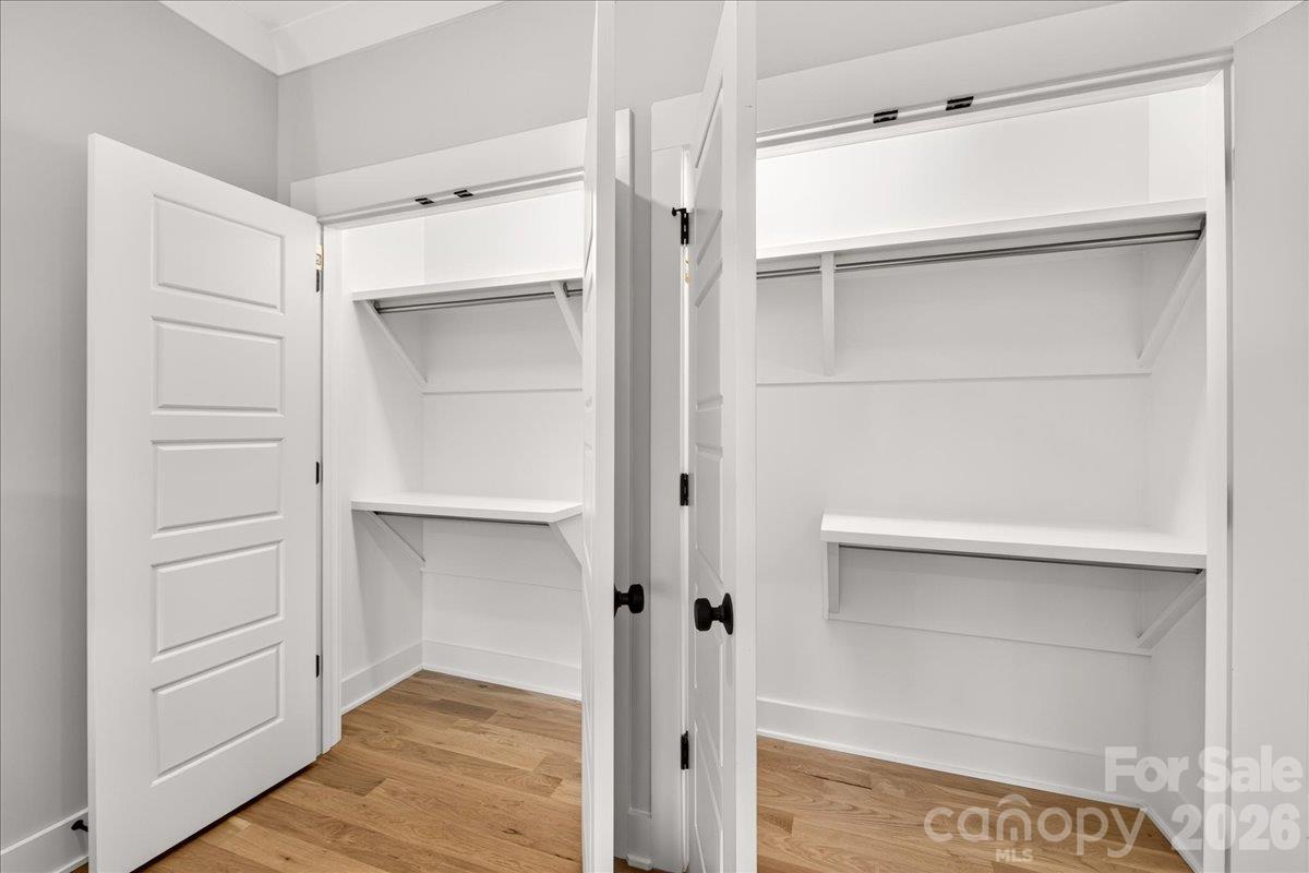 1524 E 35th Street Property Photo 29