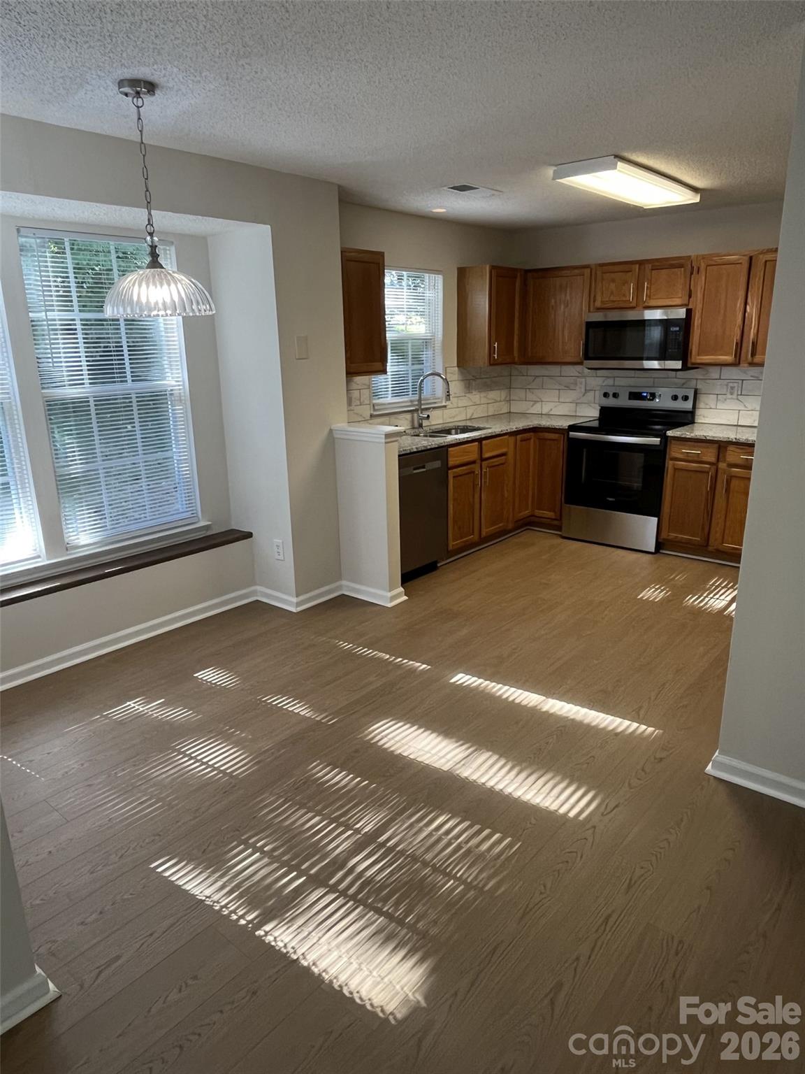 5326 Groveton Court Property Photo 13