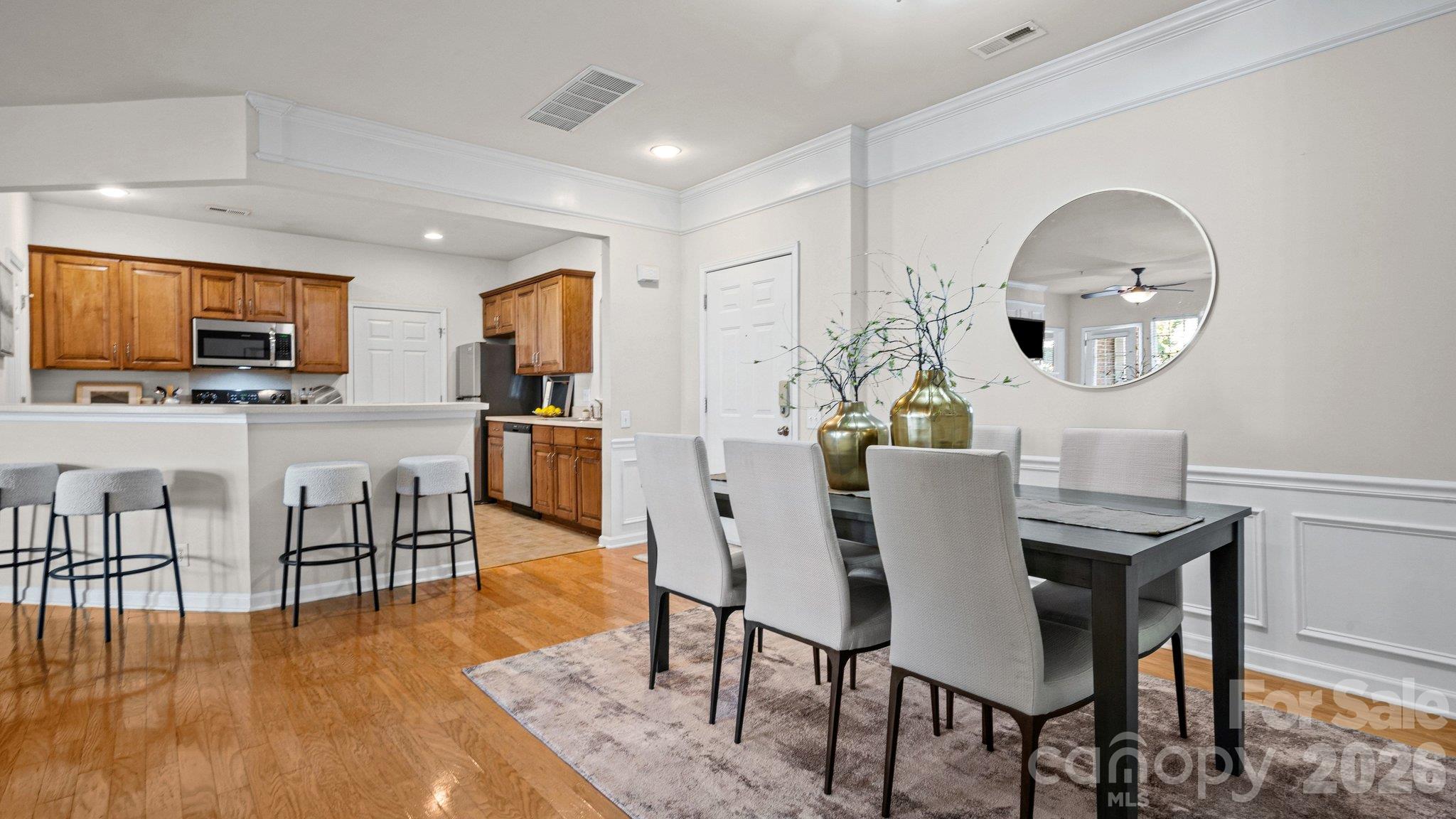 3250 Margellina Drive Property Photo 8