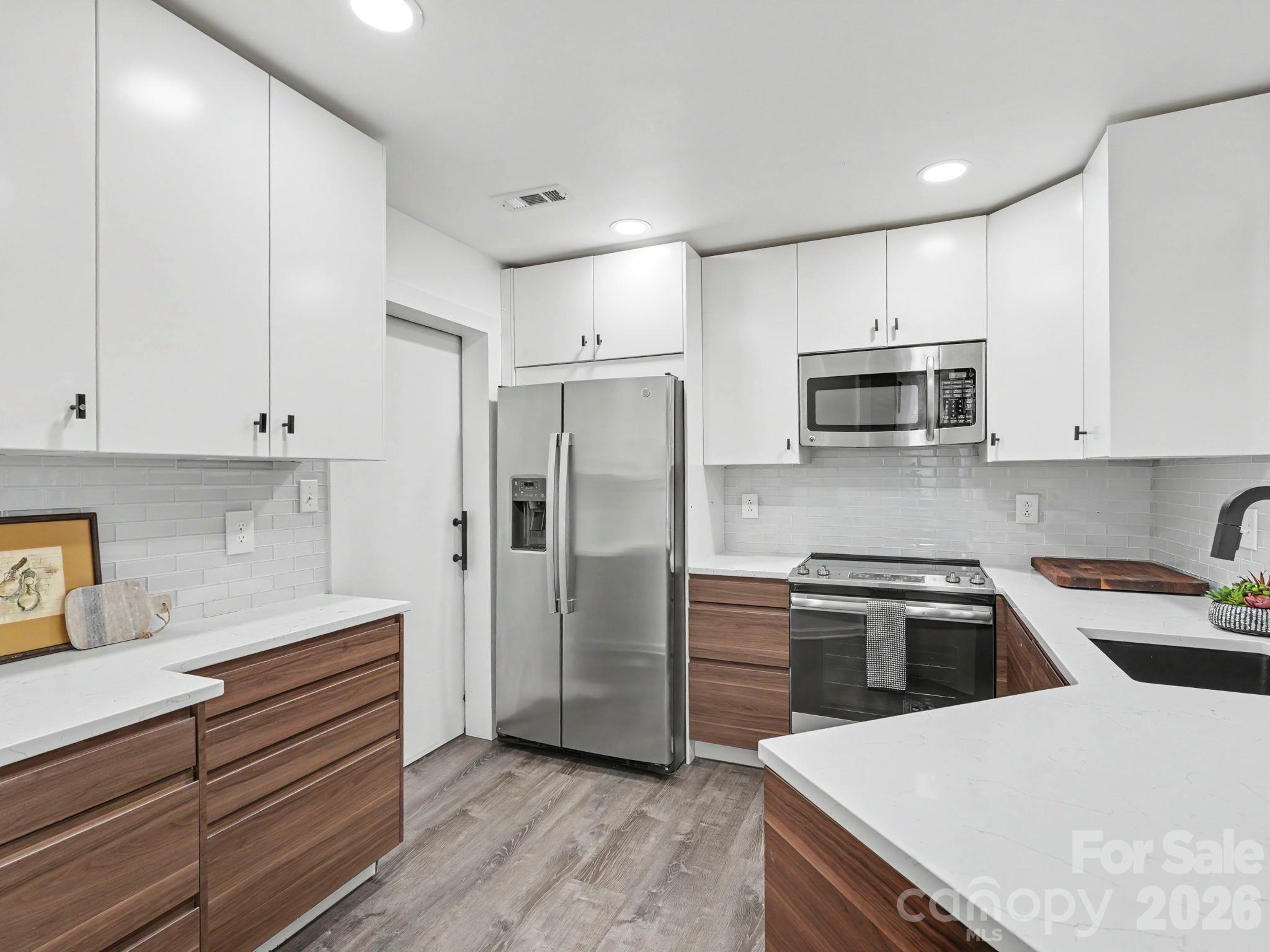 6000 Gray Gate Lane I Property Photo 16