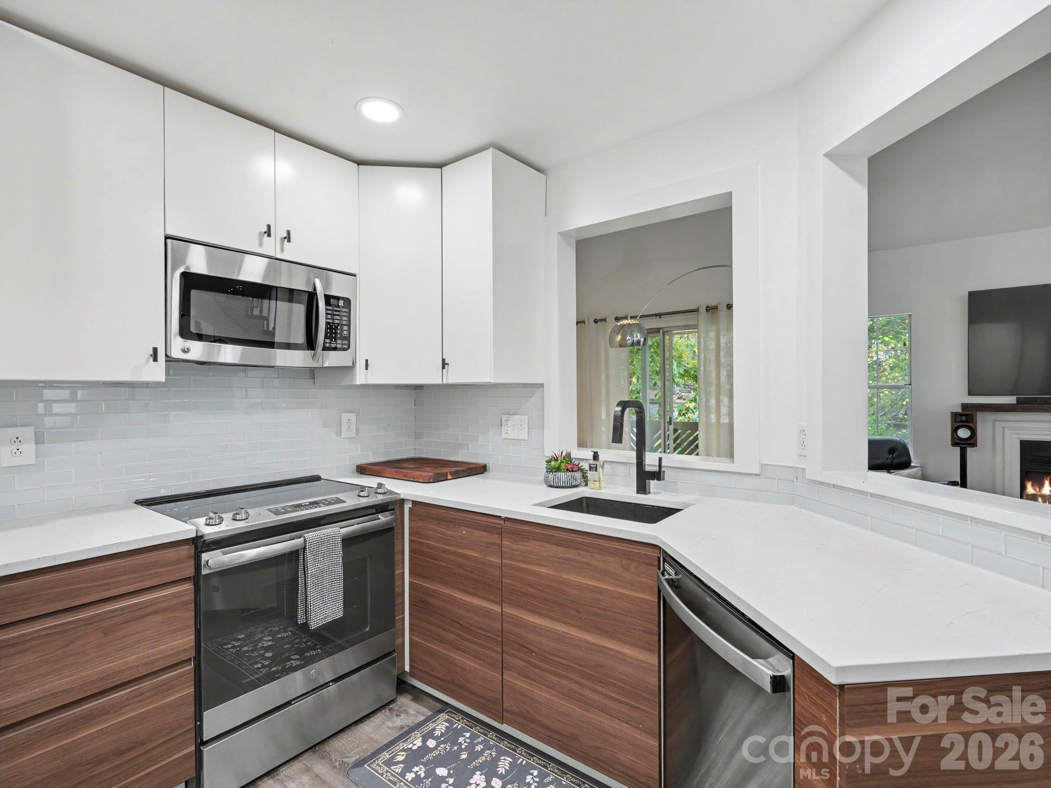 6000 Gray Gate Lane I Property Photo 17